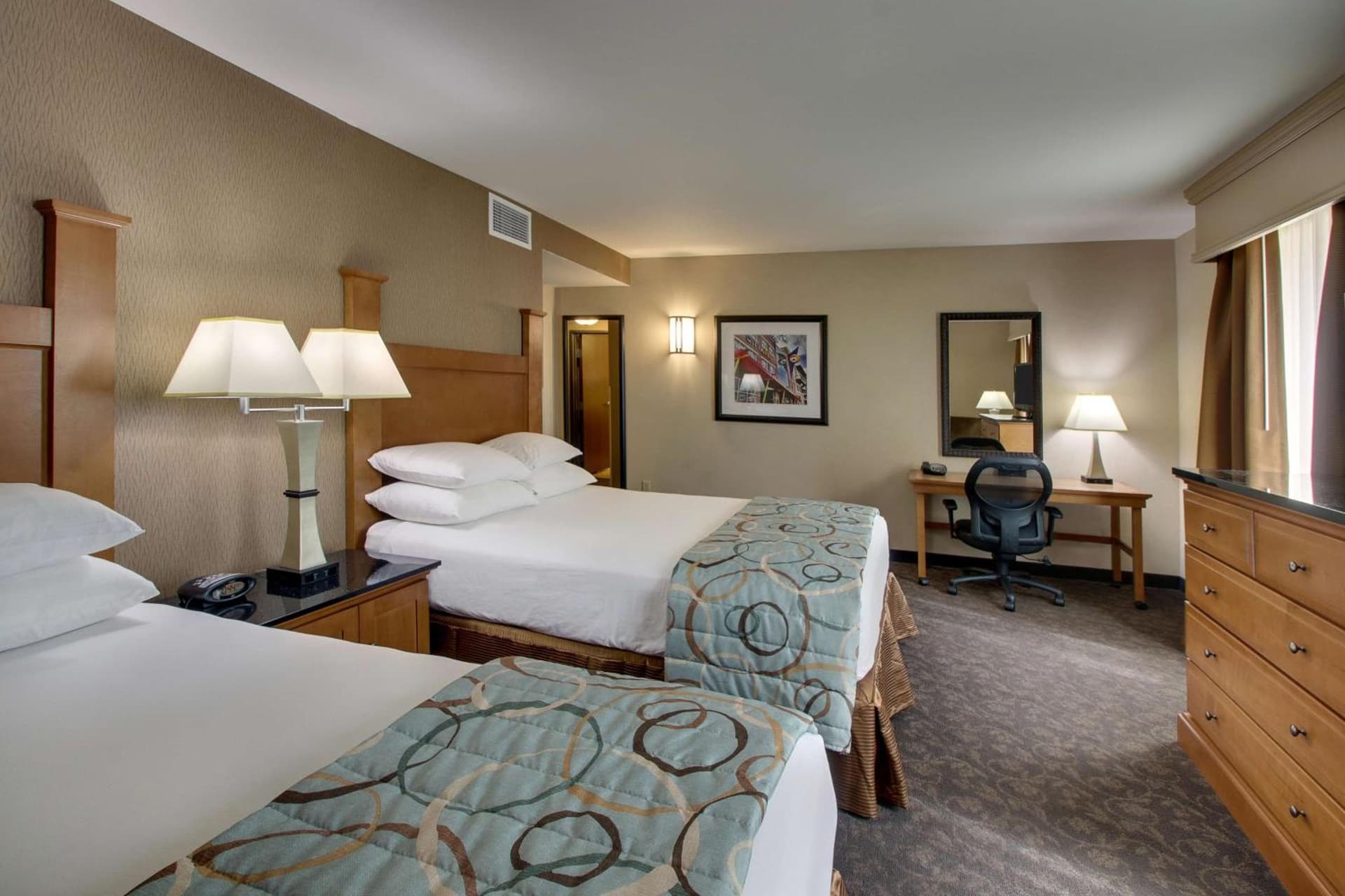 Drury Plaza Hotel Broadview Wichita gallery photo in Wichita, KS — image 51