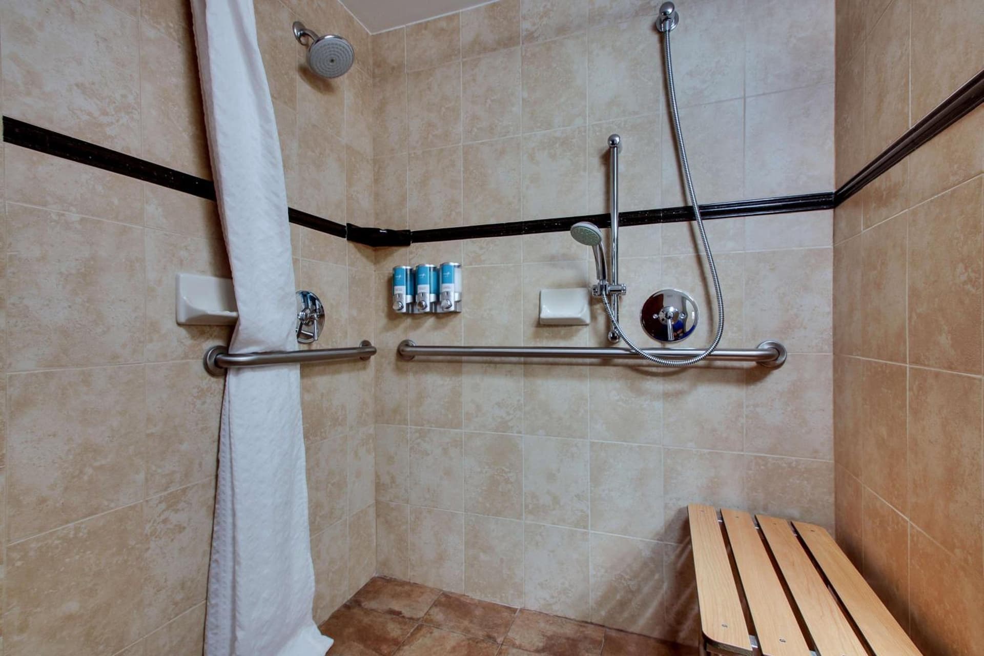 Drury Plaza Hotel Broadview Wichita gallery photo in Wichita, KS — image 35