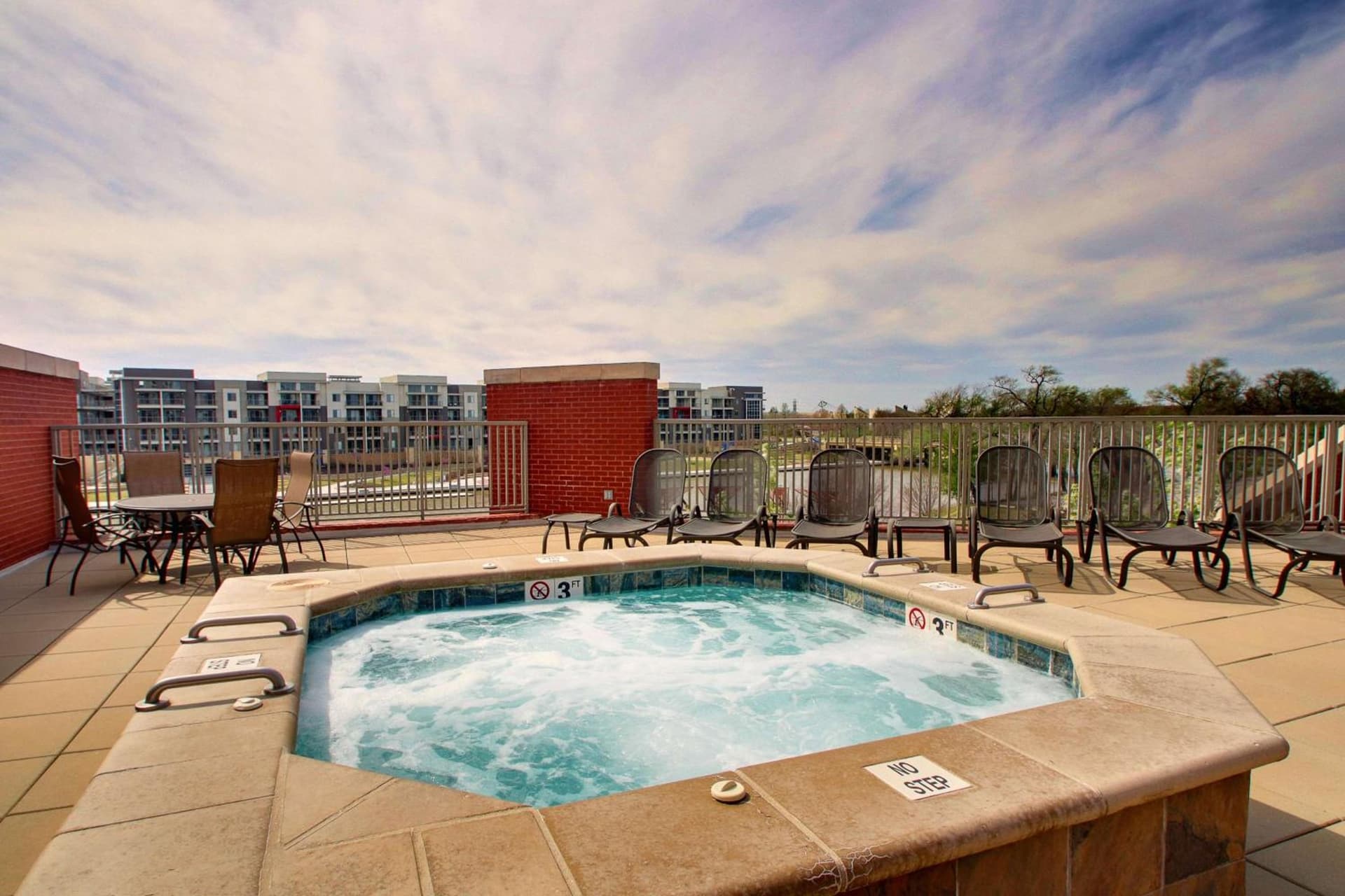 Drury Plaza Hotel Broadview Wichita gallery photo in Wichita, KS — image 37
