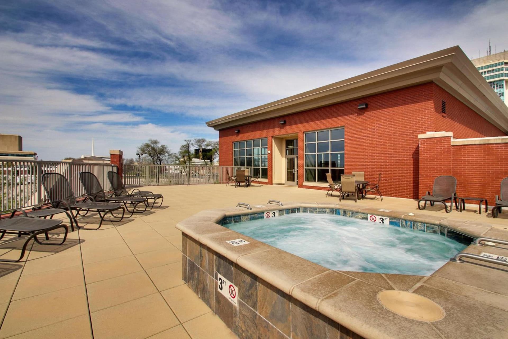 Drury Plaza Hotel Broadview Wichita gallery photo in Wichita, KS — image 95