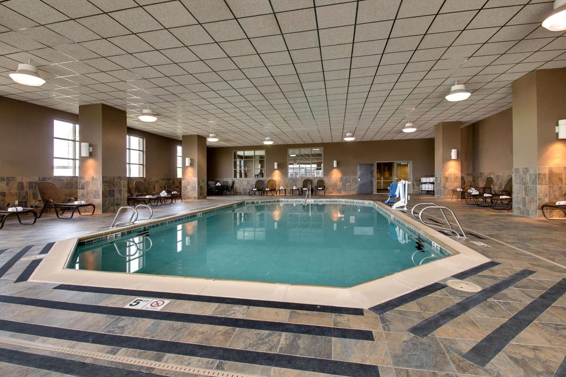 Drury Plaza Hotel Broadview Wichita gallery photo in Wichita, KS — image 40