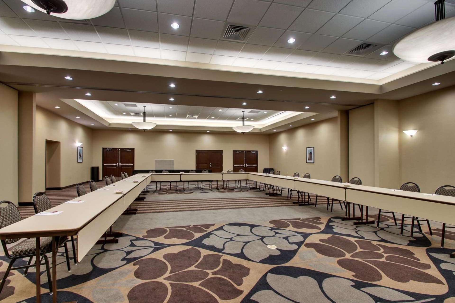 Drury Plaza Hotel Broadview Wichita gallery photo in Wichita, KS — image 79