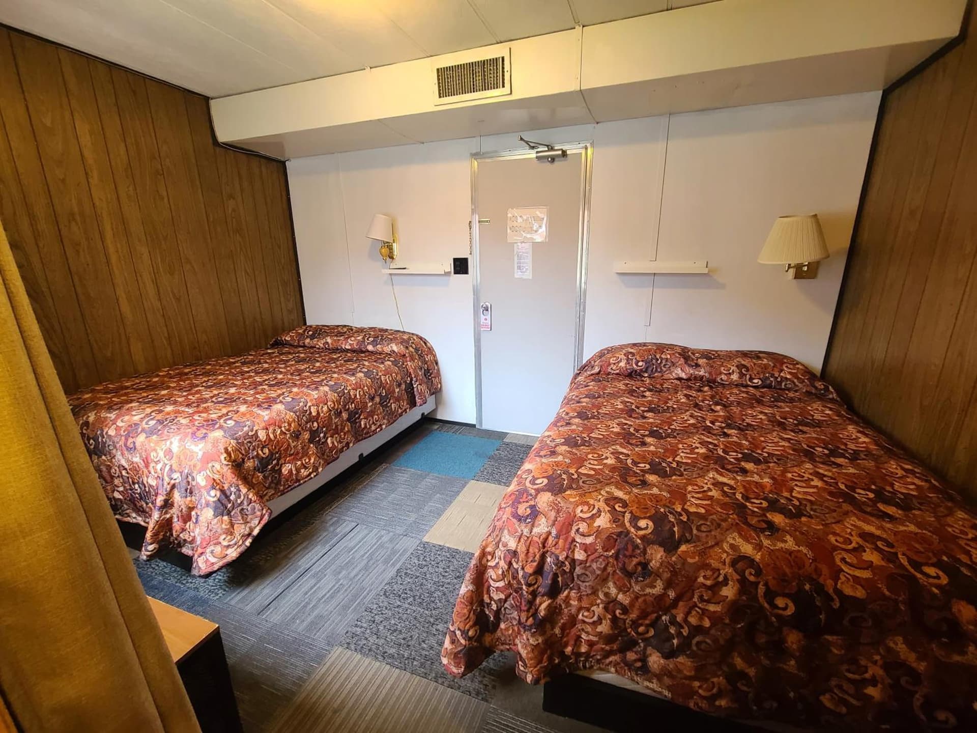 Keystone Hotel property views in Valdez, AK — gallery photo 3