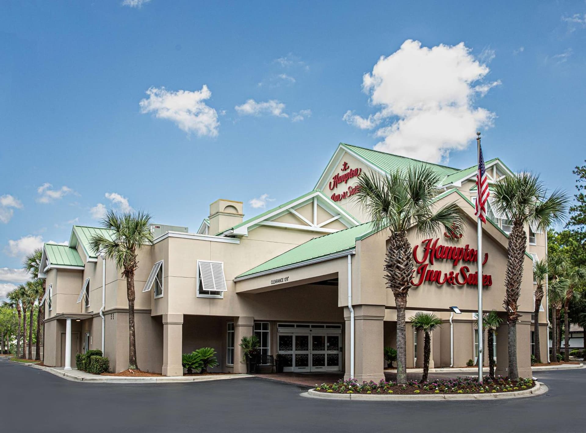 Hampton Inn & Suites Charleston-West Ashley featured exterior or lobby in Charleston, SC — similar hotel
