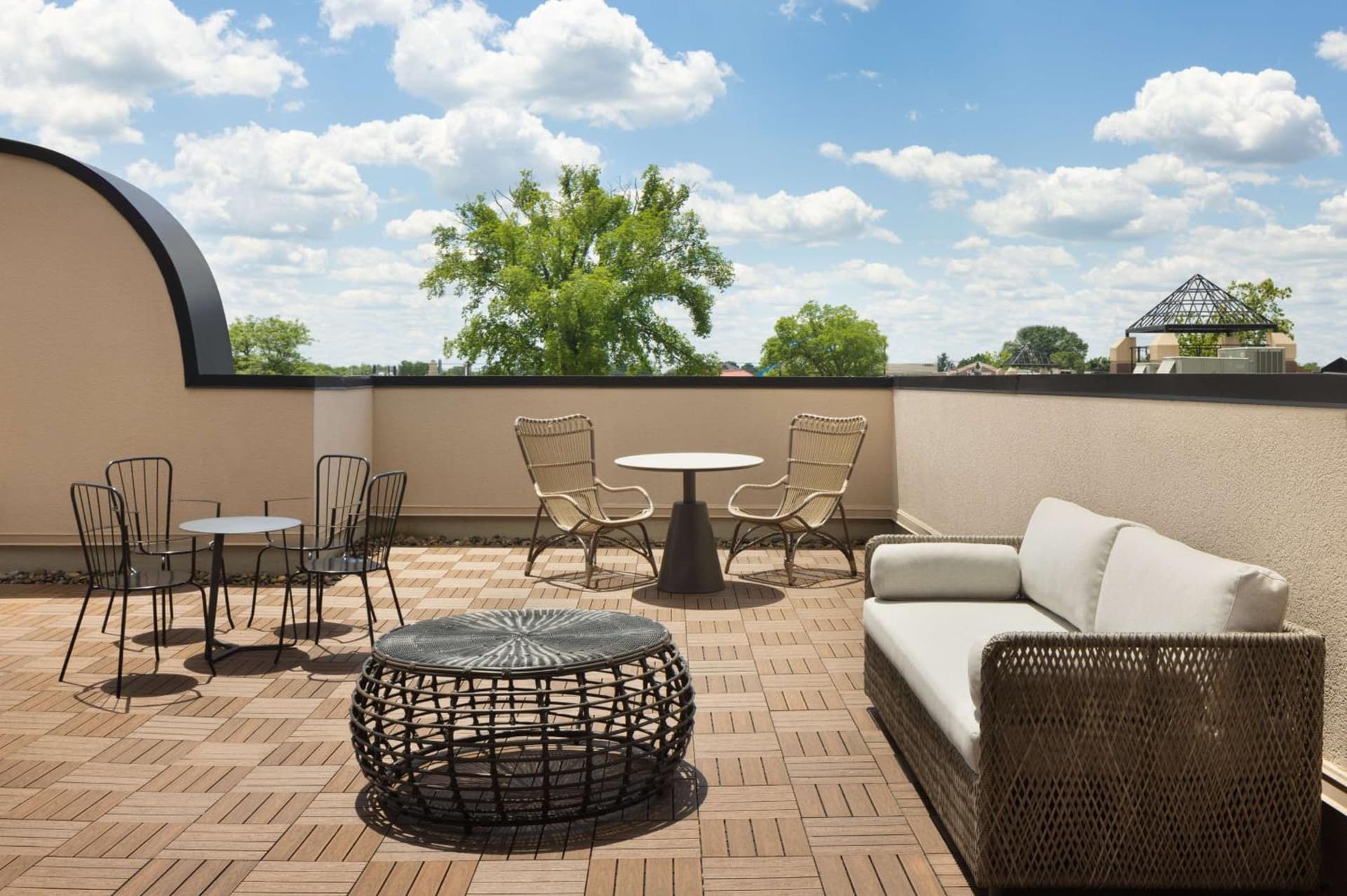 DoubleTree Suites by Hilton Lexington gallery photo in Lexington, KY — image 63