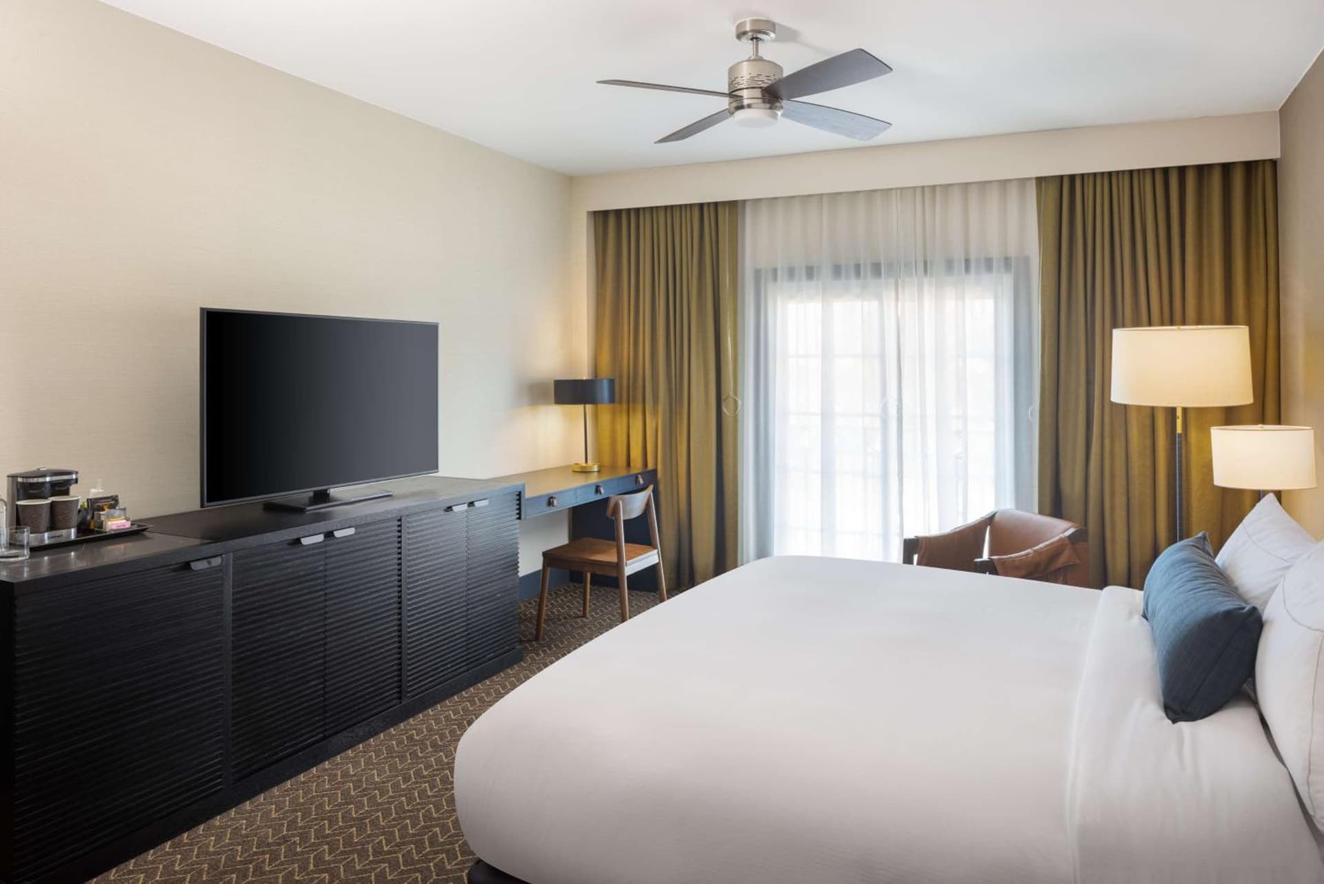 DoubleTree Suites by Hilton Lexington gallery photo in Lexington, KY — image 53