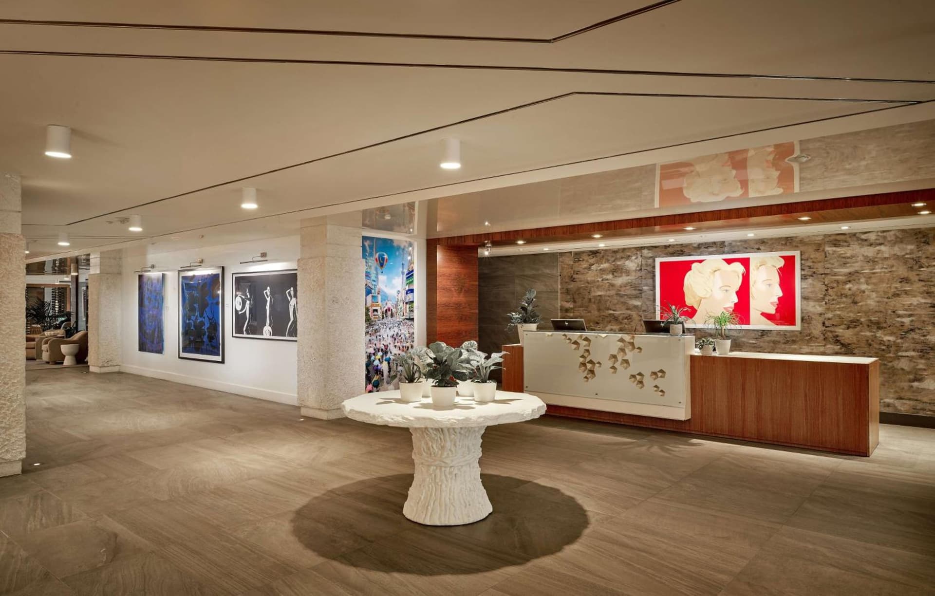 Waterstone Resort & Marina Boca Raton, Curio Collection by Hilton interior in Boca Raton, FL — gallery photo 2