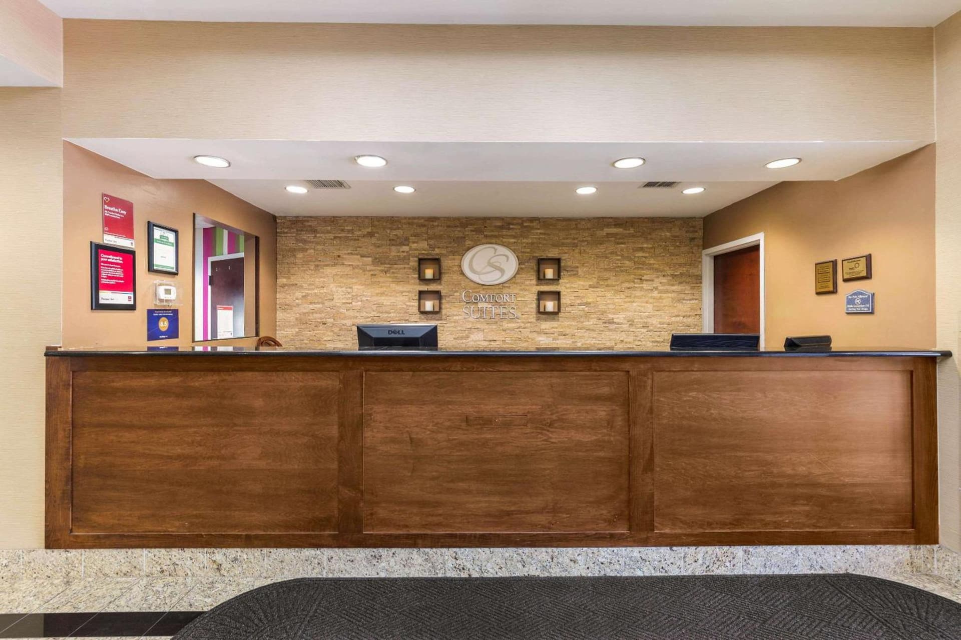 Comfort Suites Elkridge Columbia Gateway interior in Elkridge, MD — gallery photo 2