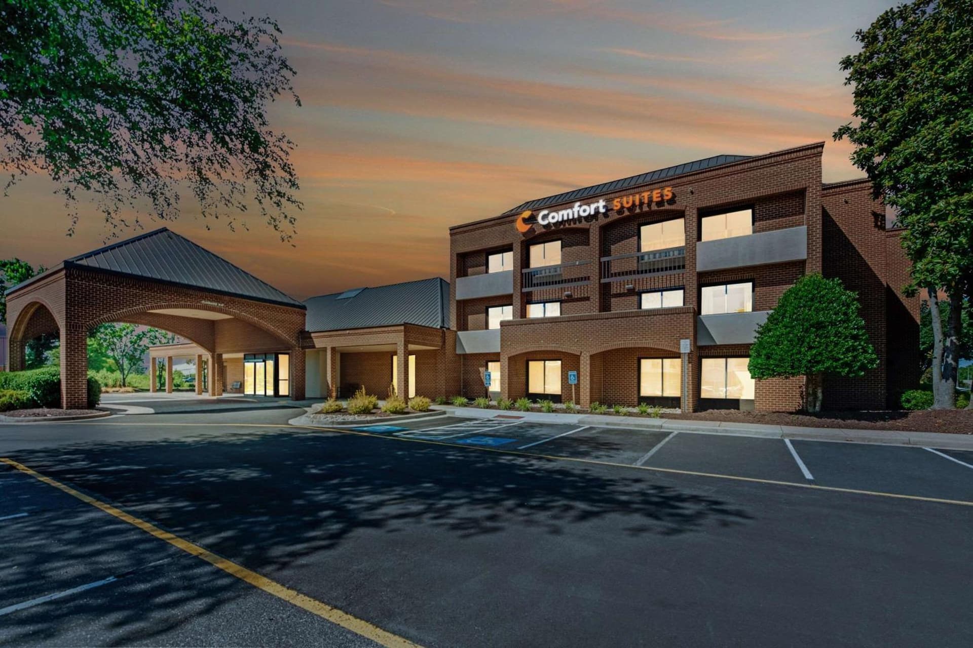 Comfort Suites Chesapeake - Norfolk property views in Chesapeake, VA — gallery photo 3