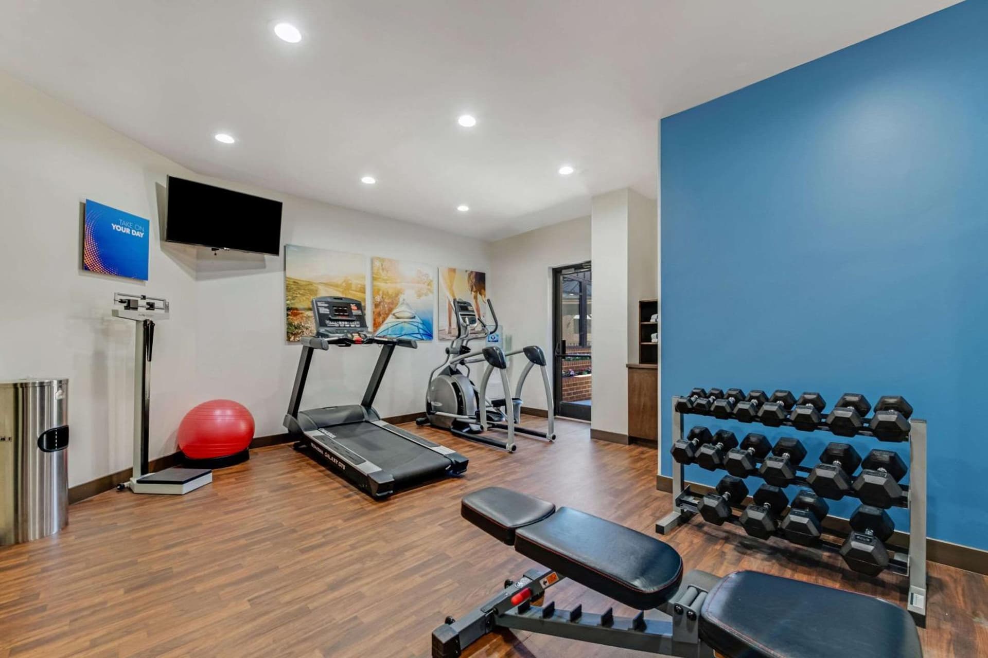 Comfort Suites Chesapeake - Norfolk gallery photo in Chesapeake, VA — image 27