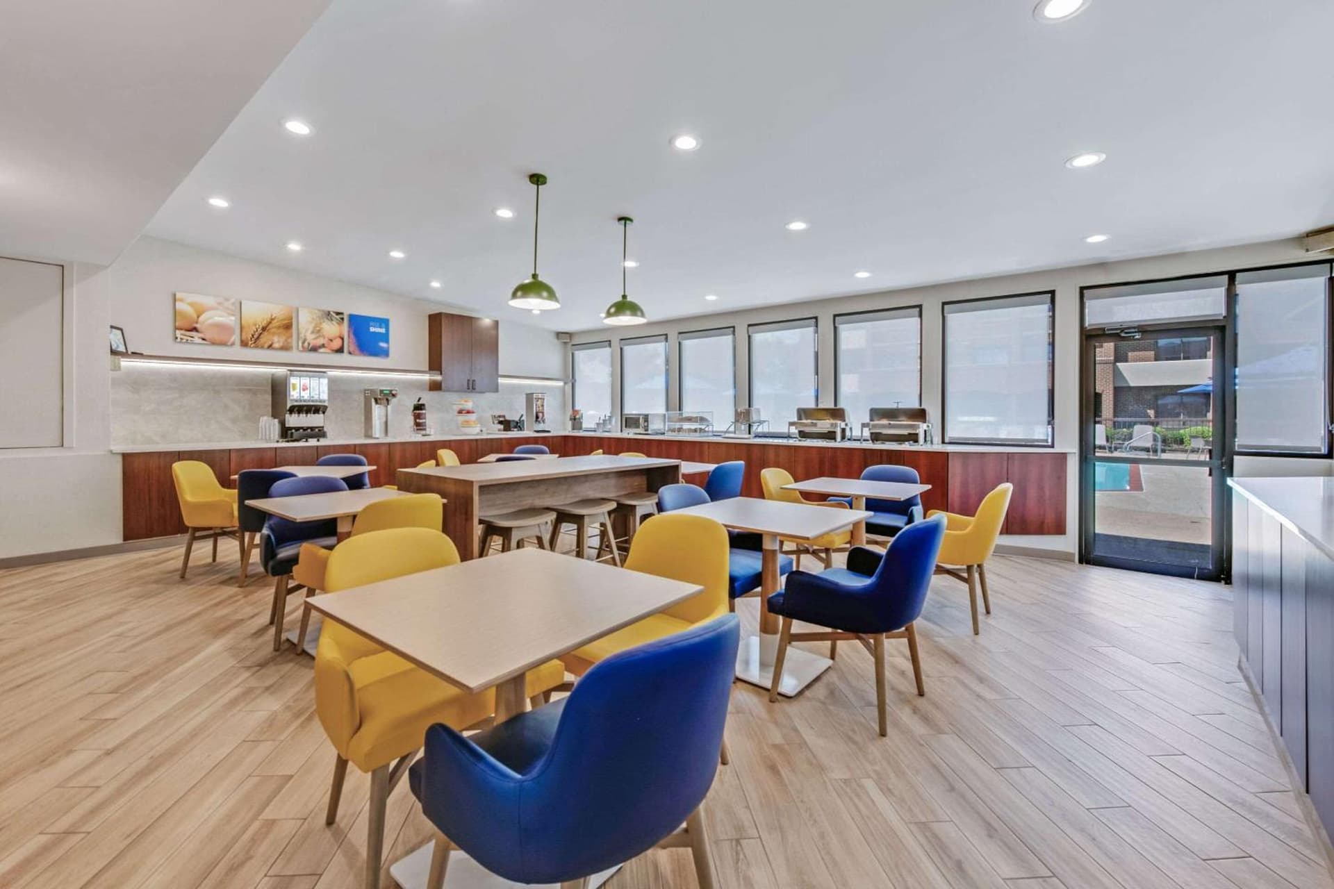 Comfort Suites Chesapeake - Norfolk gallery photo in Chesapeake, VA — image 5