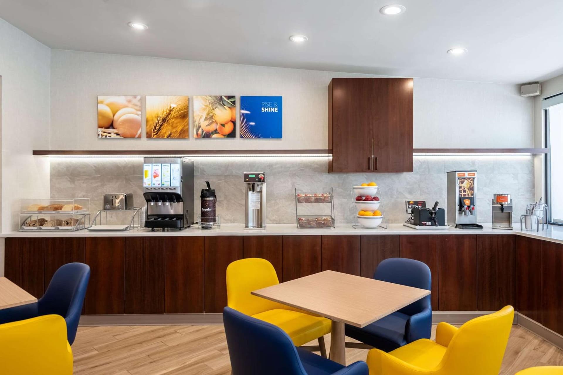 Comfort Suites Chesapeake - Norfolk gallery photo in Chesapeake, VA — image 17