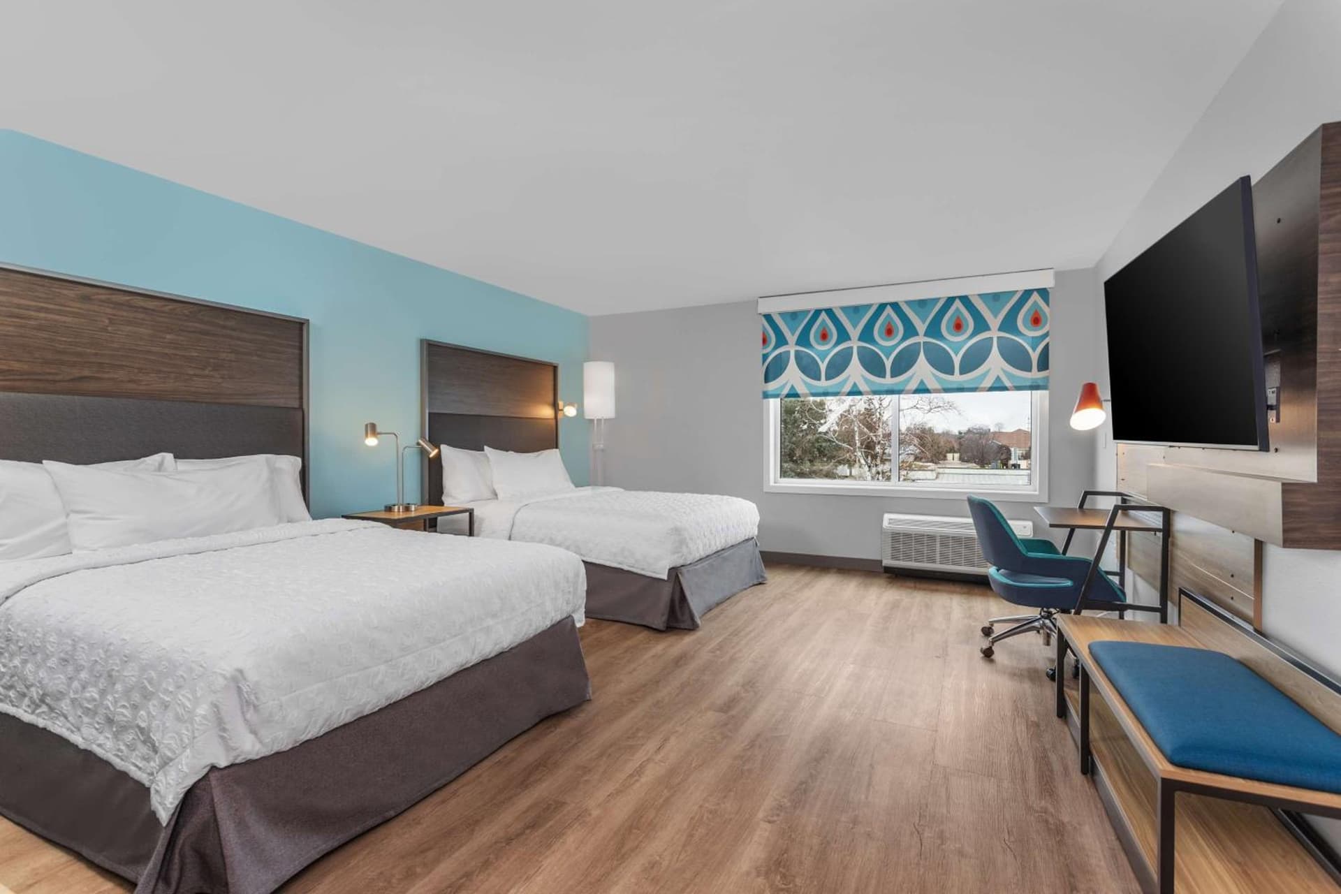 Tru By Hilton Janesville interior in Janesville, WI — gallery photo 2