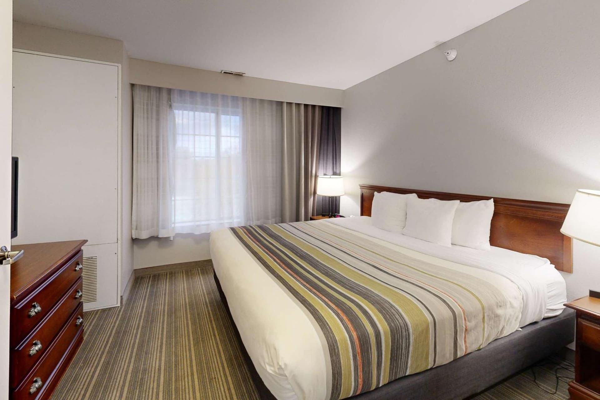 Country Inn & Suites by Radisson, Michigan City, IN interior in Michigan City, IN — gallery photo 2