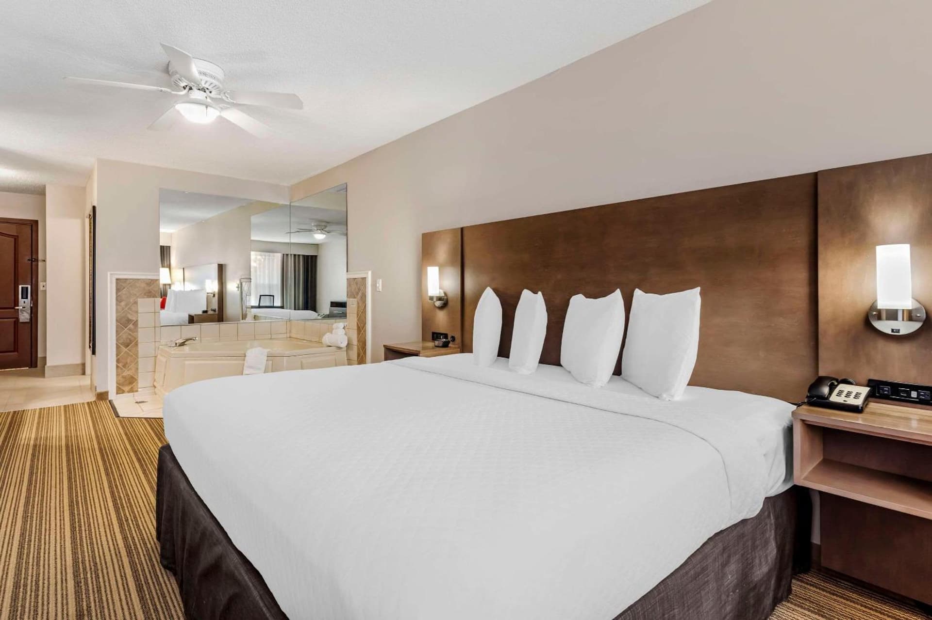 Country Inn & Suites by Radisson, Annapolis, MD interior in Annapolis, MD — gallery photo 2