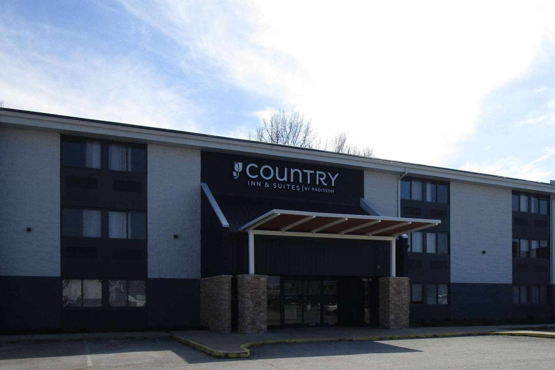 Country Inn & Suites by Radisson, Dunbar - Charleston interior in Dunbar, WV — gallery photo 2