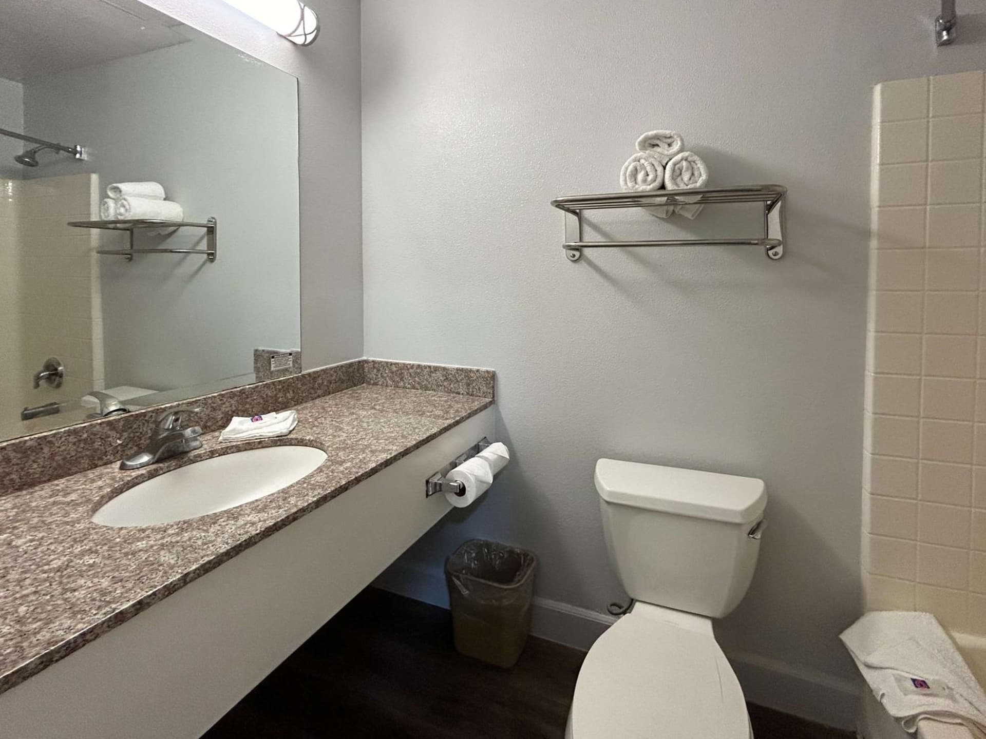 Studio 6 Suites Hesperia CA West Main Street I 15 gallery photo in Hesperia, CA — image 30