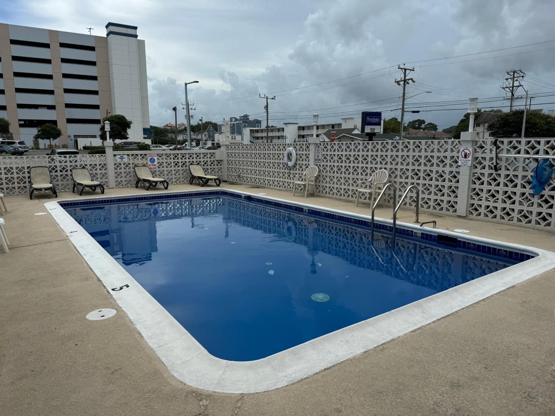 Atlantic Inn property views in Virginia Beach, VA — gallery photo 3