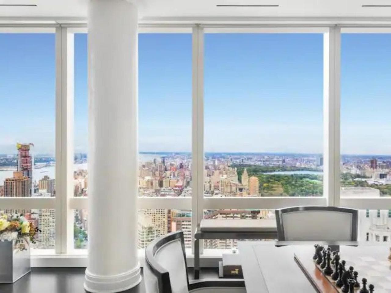 Stunning views of Manhattan interior in New York, NY — gallery photo 2