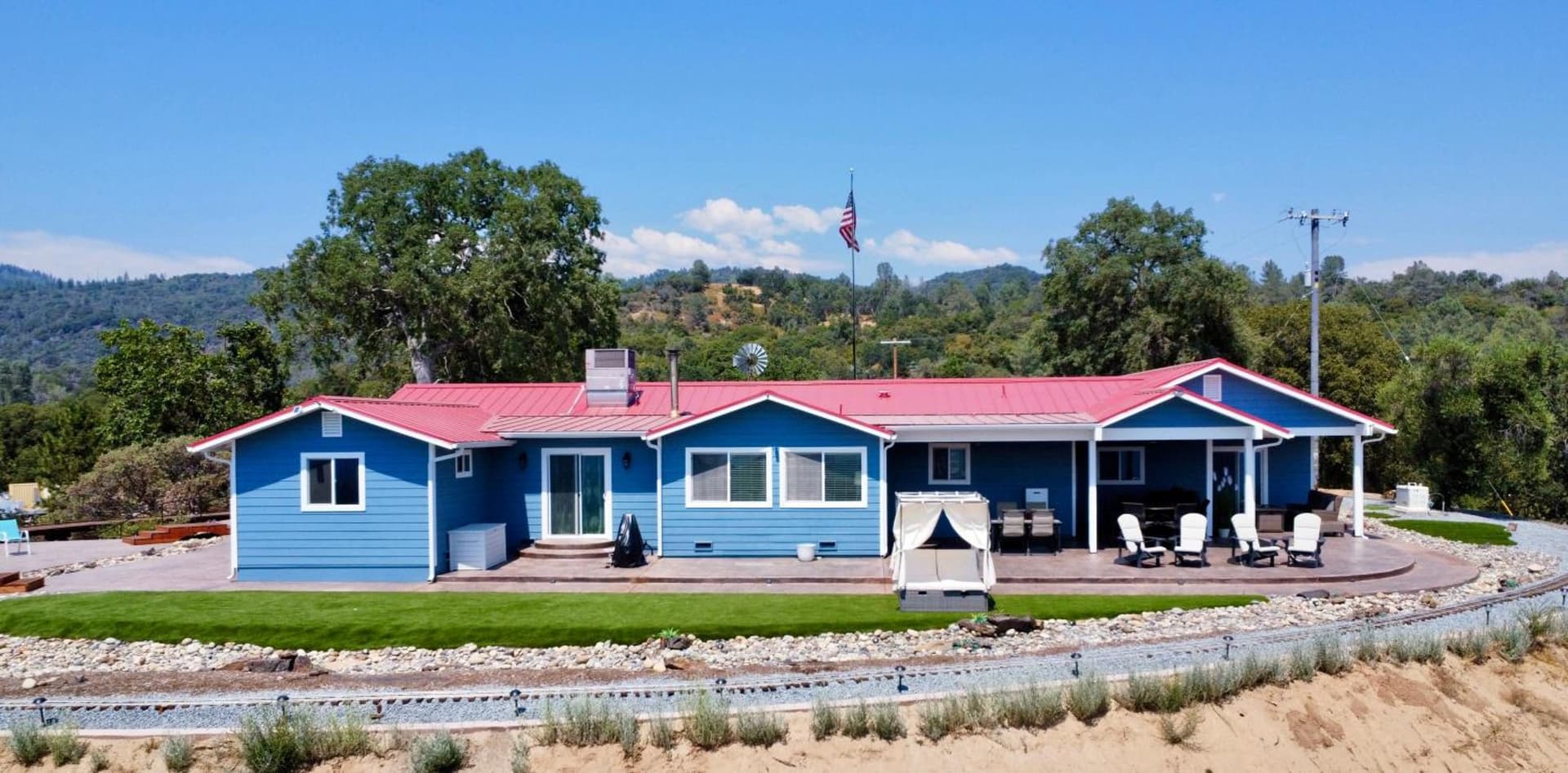 Enchanted Property near Yosemite, View, Game Room featured exterior or lobby in Ahwahnee, CA — similar hotel