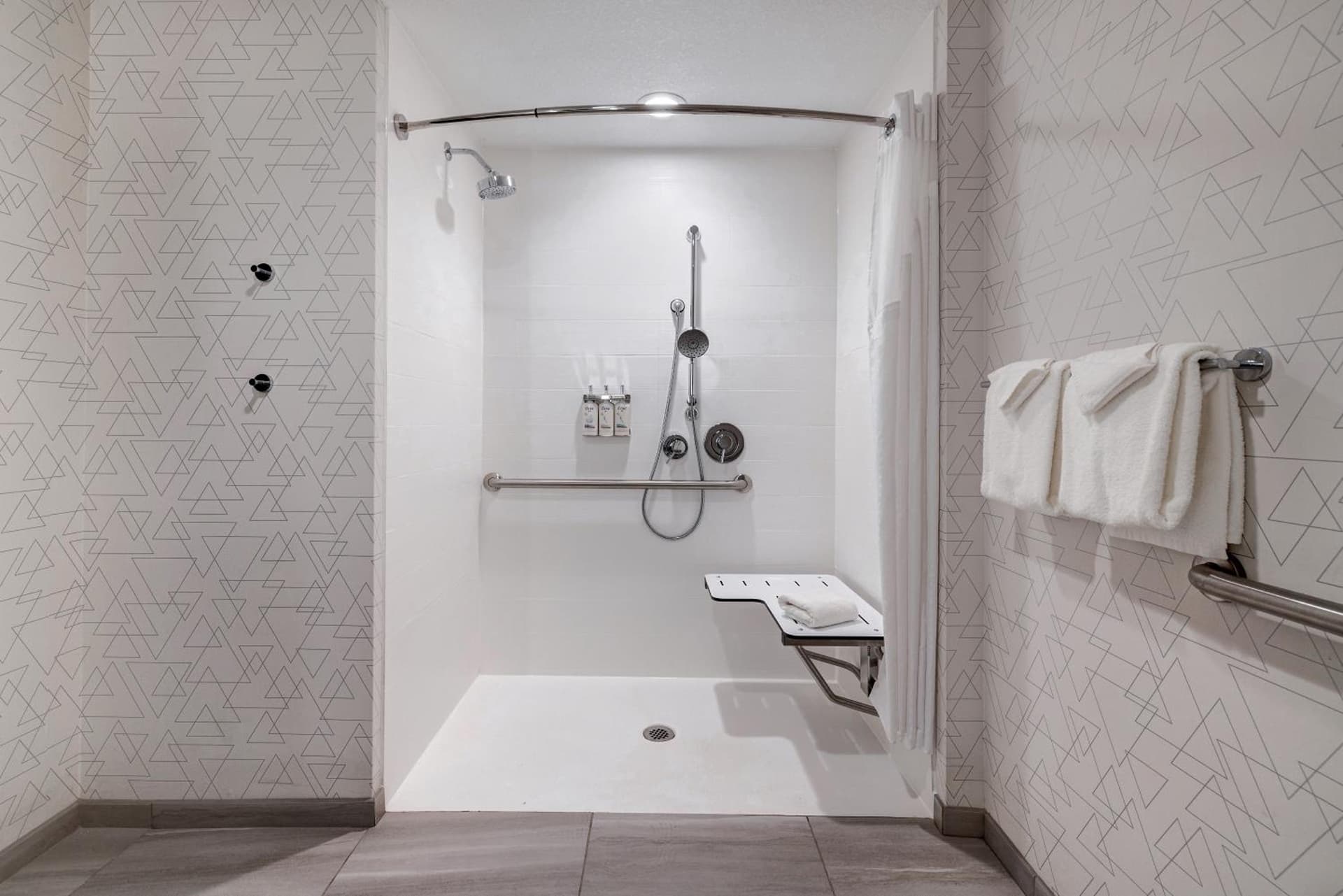 Holiday Inn Express & Suites Ontario - Chino Hills by IHG gallery photo in Chino Hills, CA — image 76