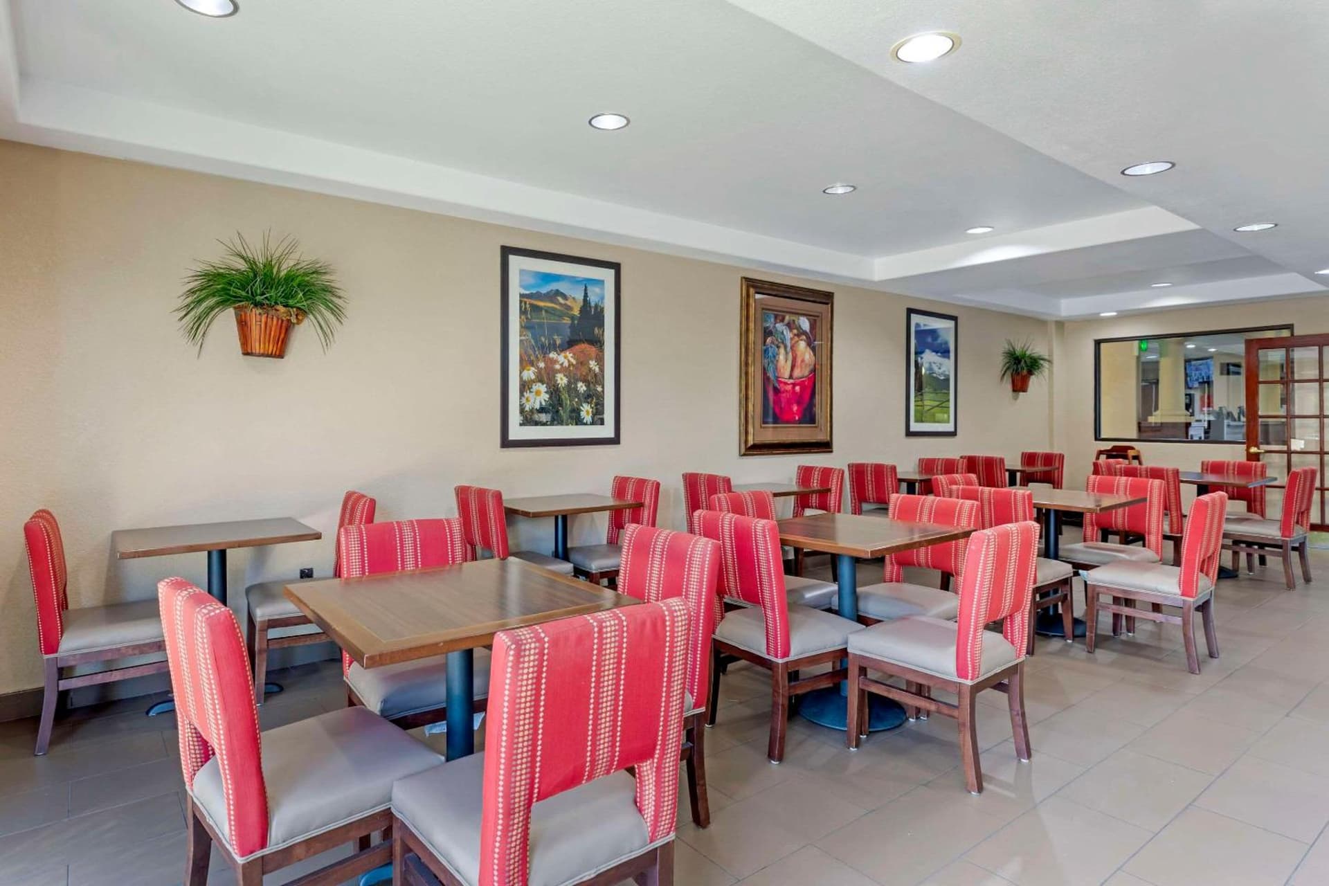Comfort Suites Lakewood - Denver gallery photo in Lakewood, CO — image 17