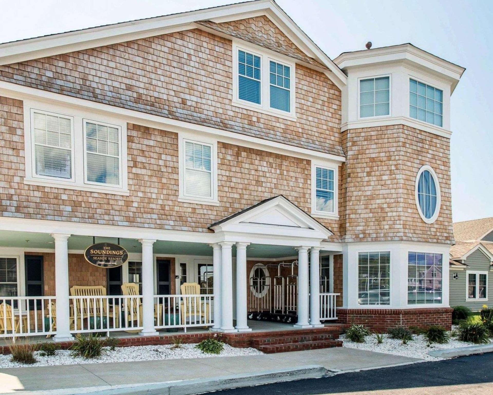 Bluegreen Vacations The Soundings, an Ascend Collection Resort interior in Dennis Port, MA — gallery photo 2