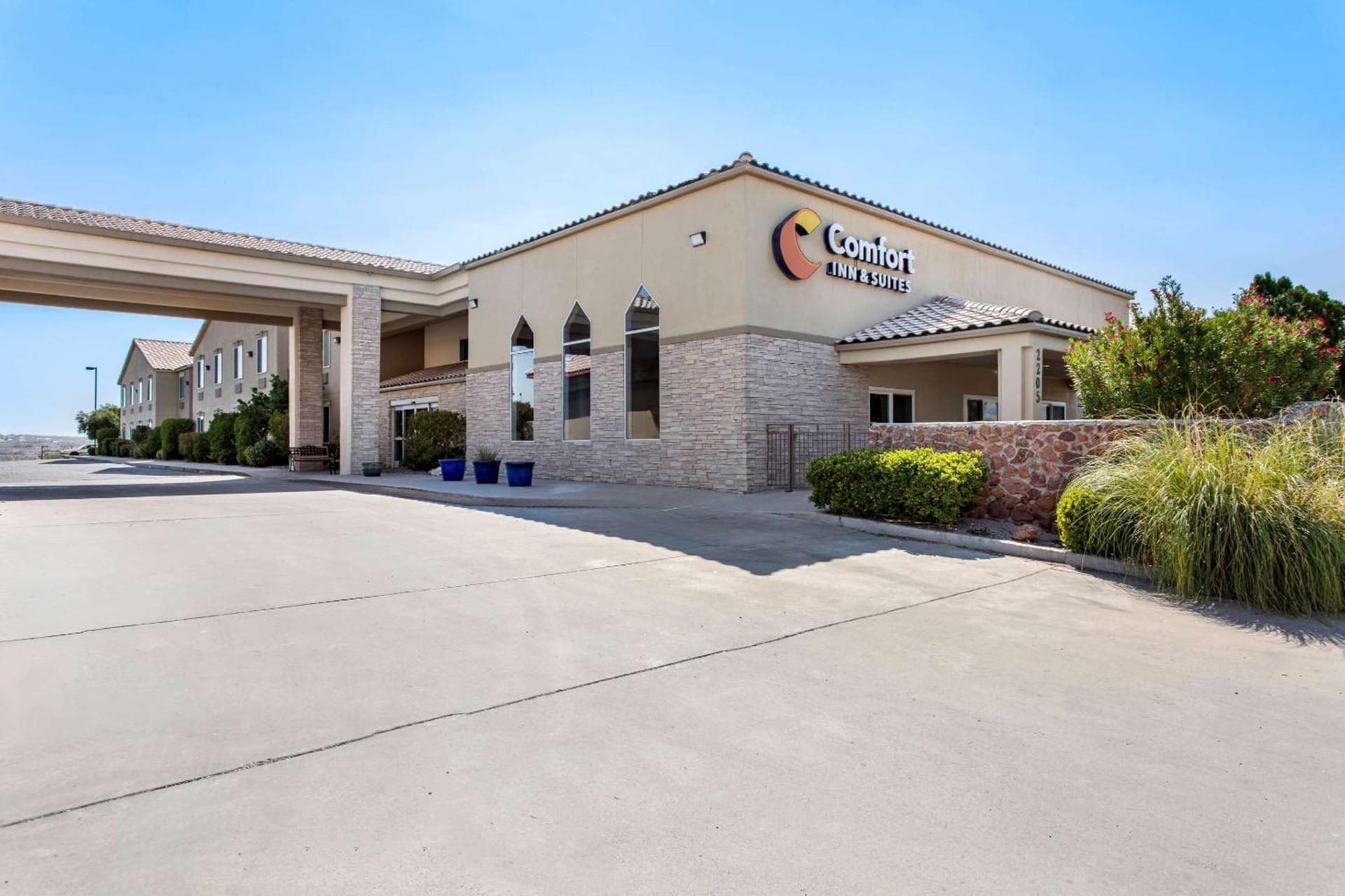 Comfort Inn & Suites I-25 near Spaceport America interior in Truth or Consequences, NM — gallery photo 2