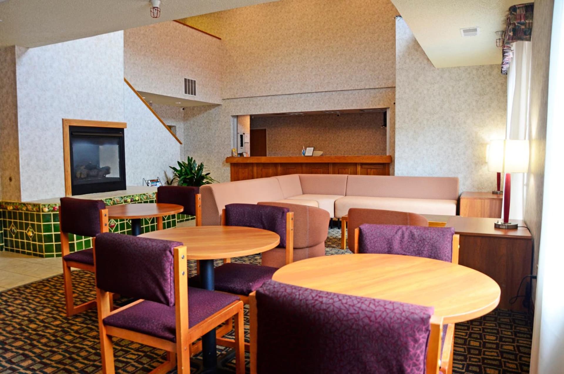 Budget Host Inn interior in Allegan, MI — gallery photo 2
