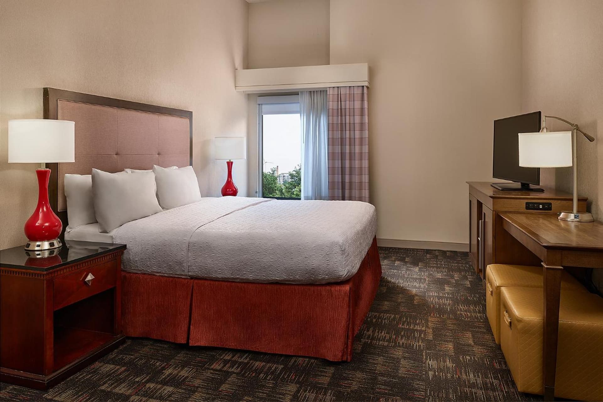 Hampton Inn Boston Logan Airport gallery photo in Boston, MA — image 7