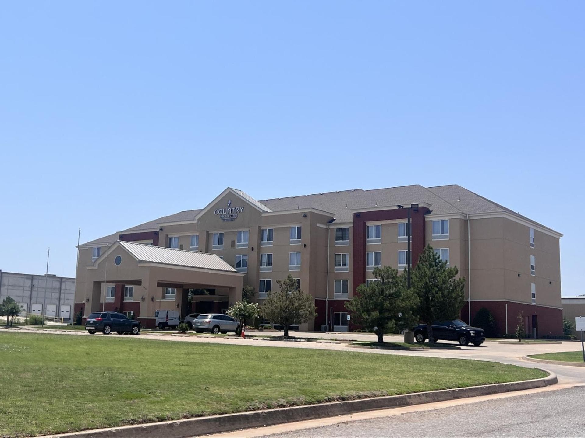 Country Inn & Suites by Radisson, Oklahoma City Airport, OK featured exterior or lobby in Oklahoma City, OK — similar hotel