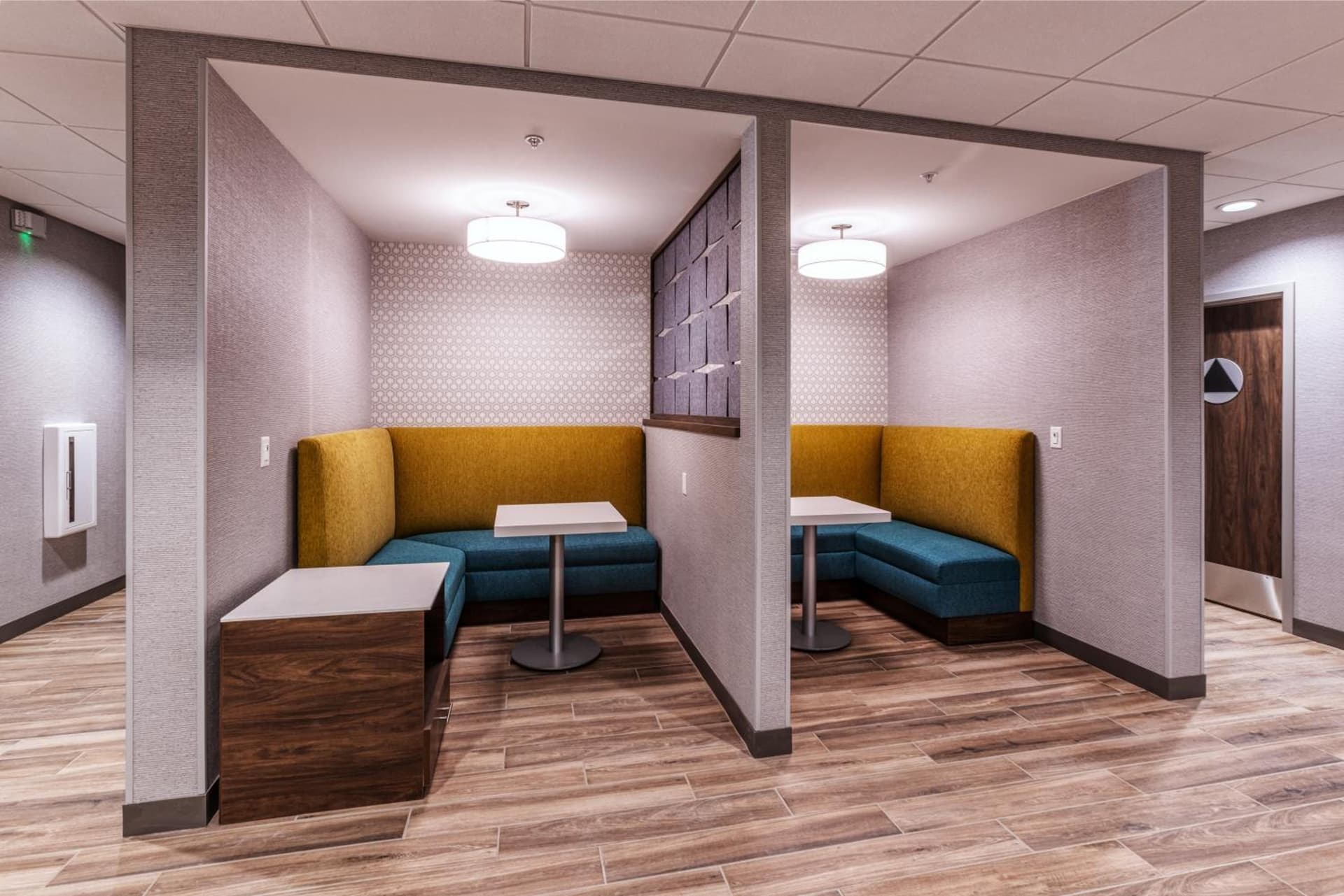 Hampton Inn & Suites Bakersfield Central gallery photo in Bakersfield, CA — image 32