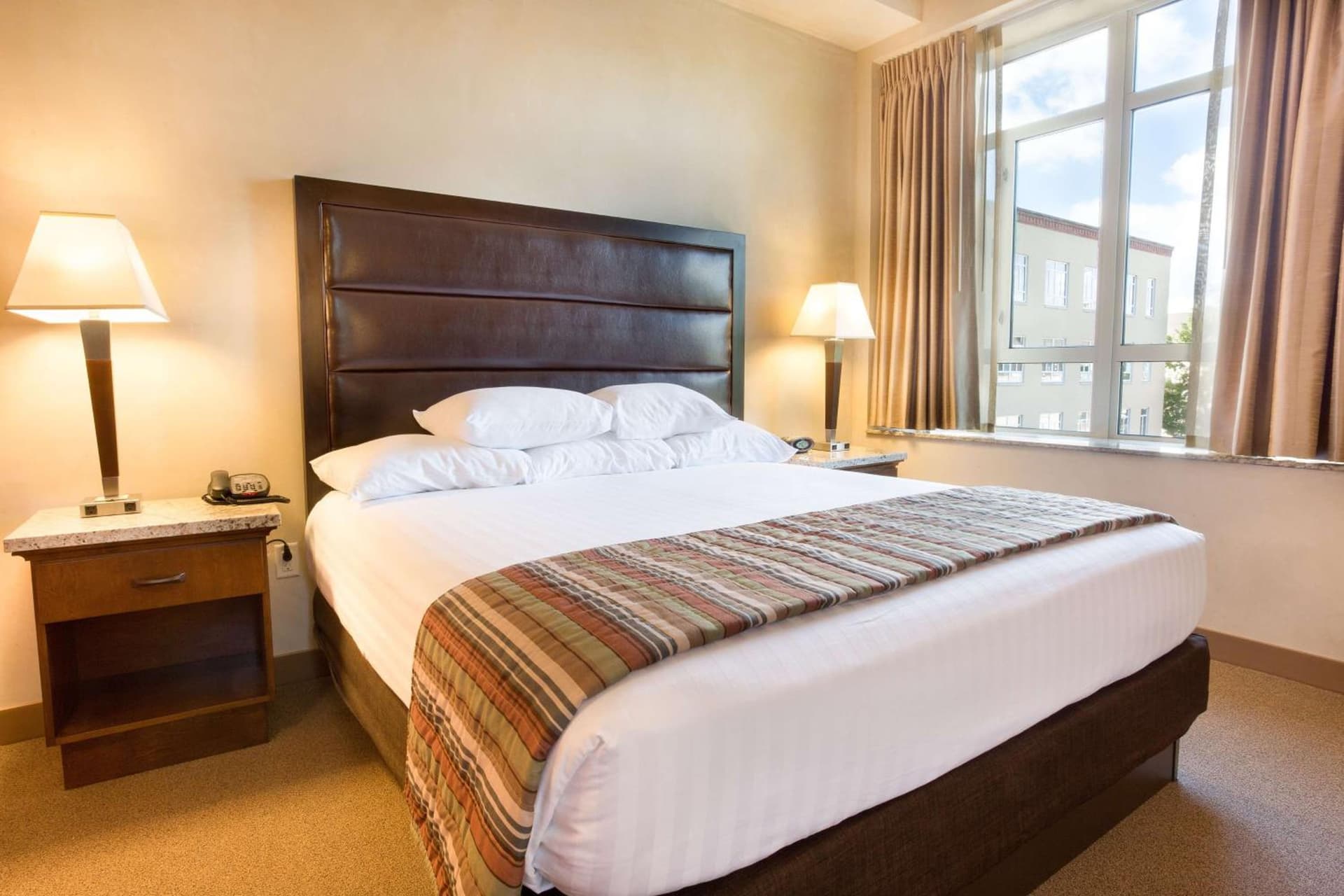 Drury Plaza Hotel in Santa Fe gallery photo in Santa Fe, NM — image 39