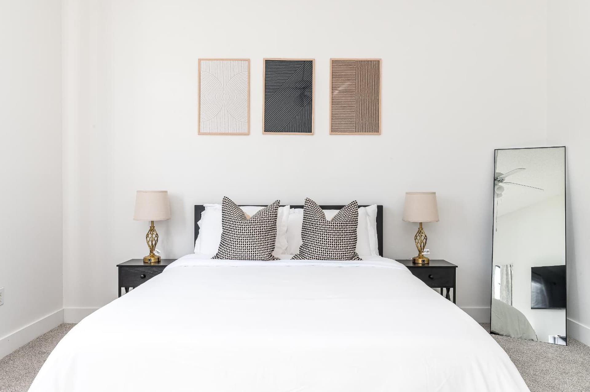 Newly Renovated Delray Beach Townhome interior in Delray Beach, FL — gallery photo 2