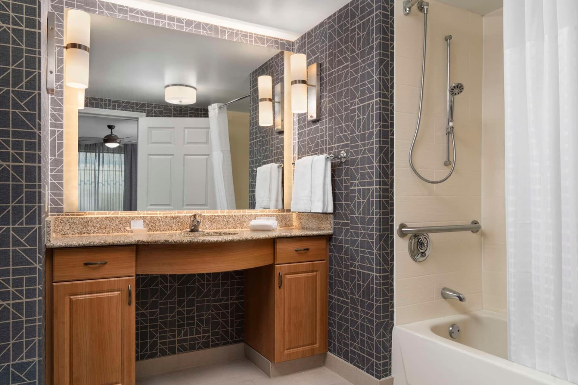 Homewood Suites by Hilton Hartford South-Glastonbury gallery photo in Glastonbury, CT — image 34