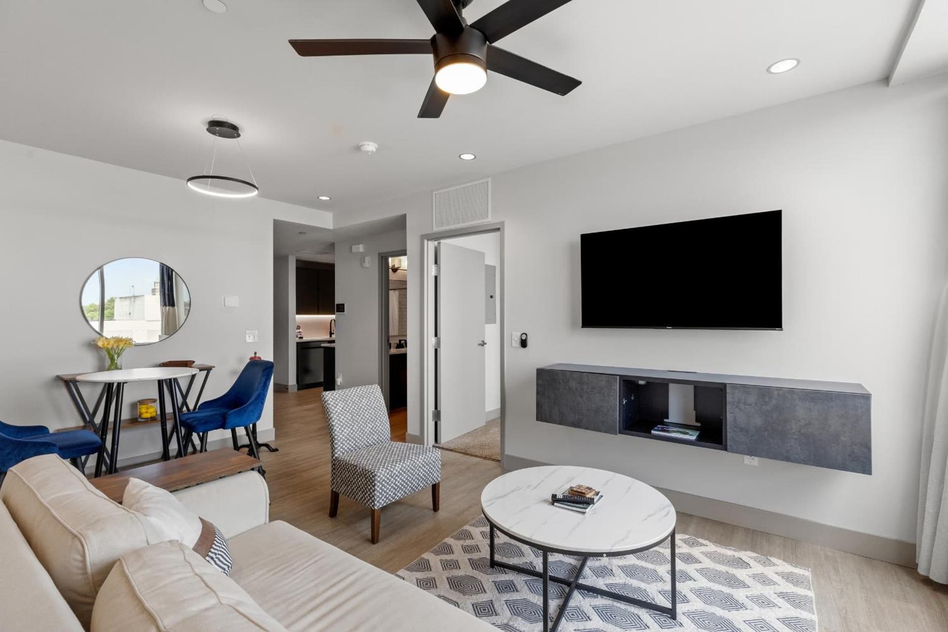 175 LEX - Walkable Downtown Lexington & Rupp Arena - Full Condos gallery photo in Lexington, KY — image 107