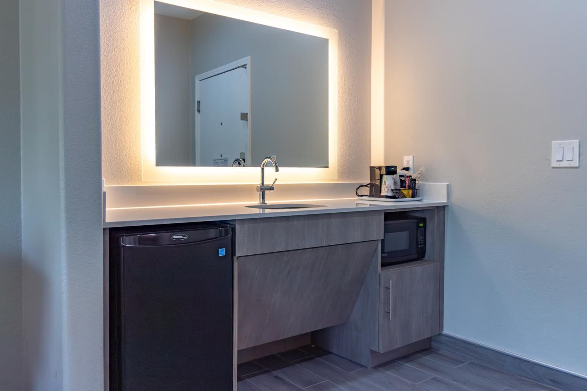 Hampton Inn & Suites Denton gallery photo in Denton, TX — image 43
