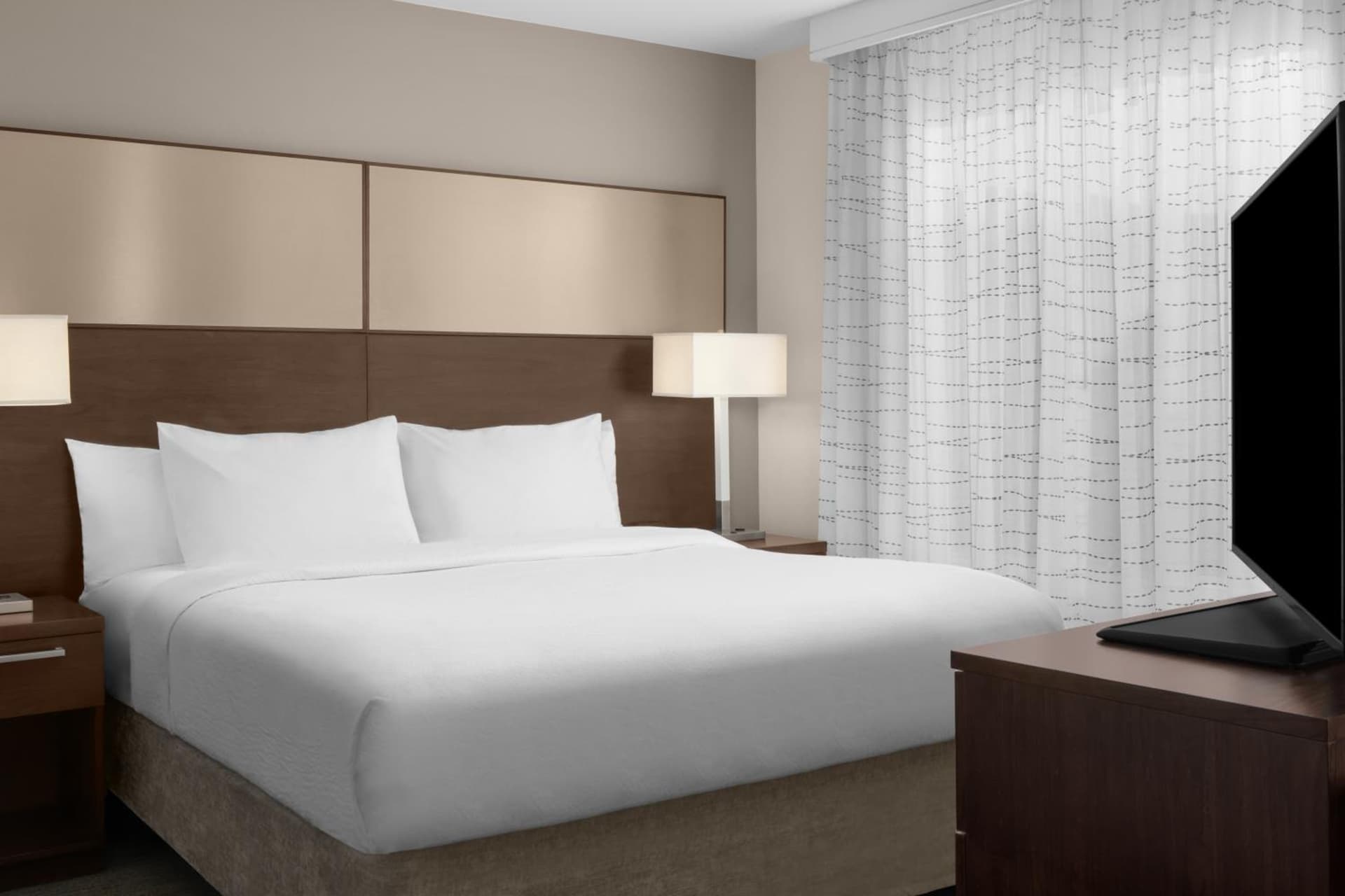 Residence Inn by Marriott Santa Clarita Valencia gallery photo in Santa Clarita, CA — image 4