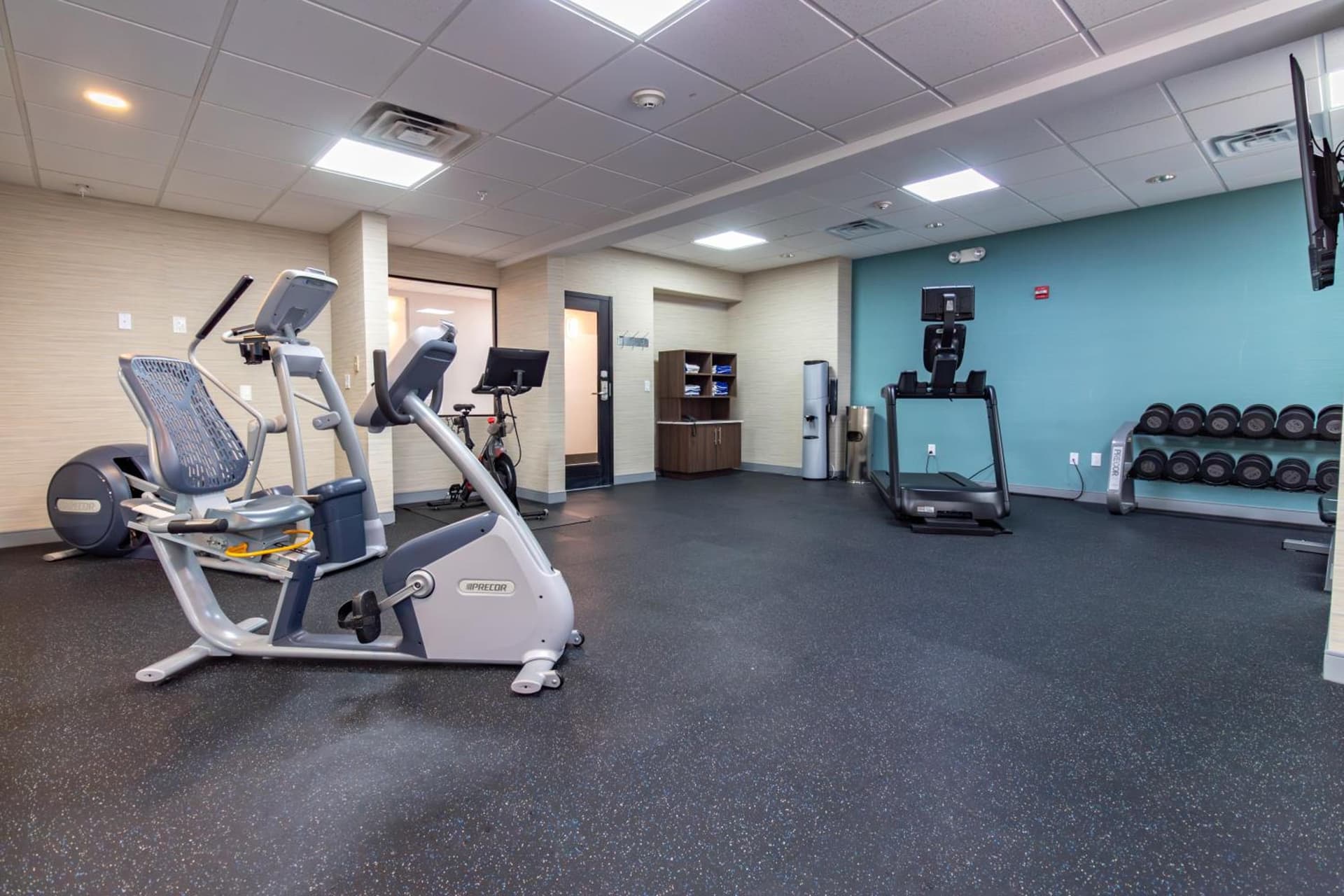 Hampton Inn & Suites Denton gallery photo in Denton, TX — image 7