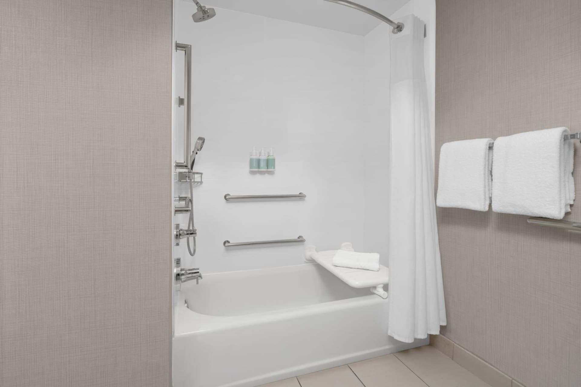Residence Inn by Marriott Santa Clarita Valencia gallery photo in Santa Clarita, CA — image 27