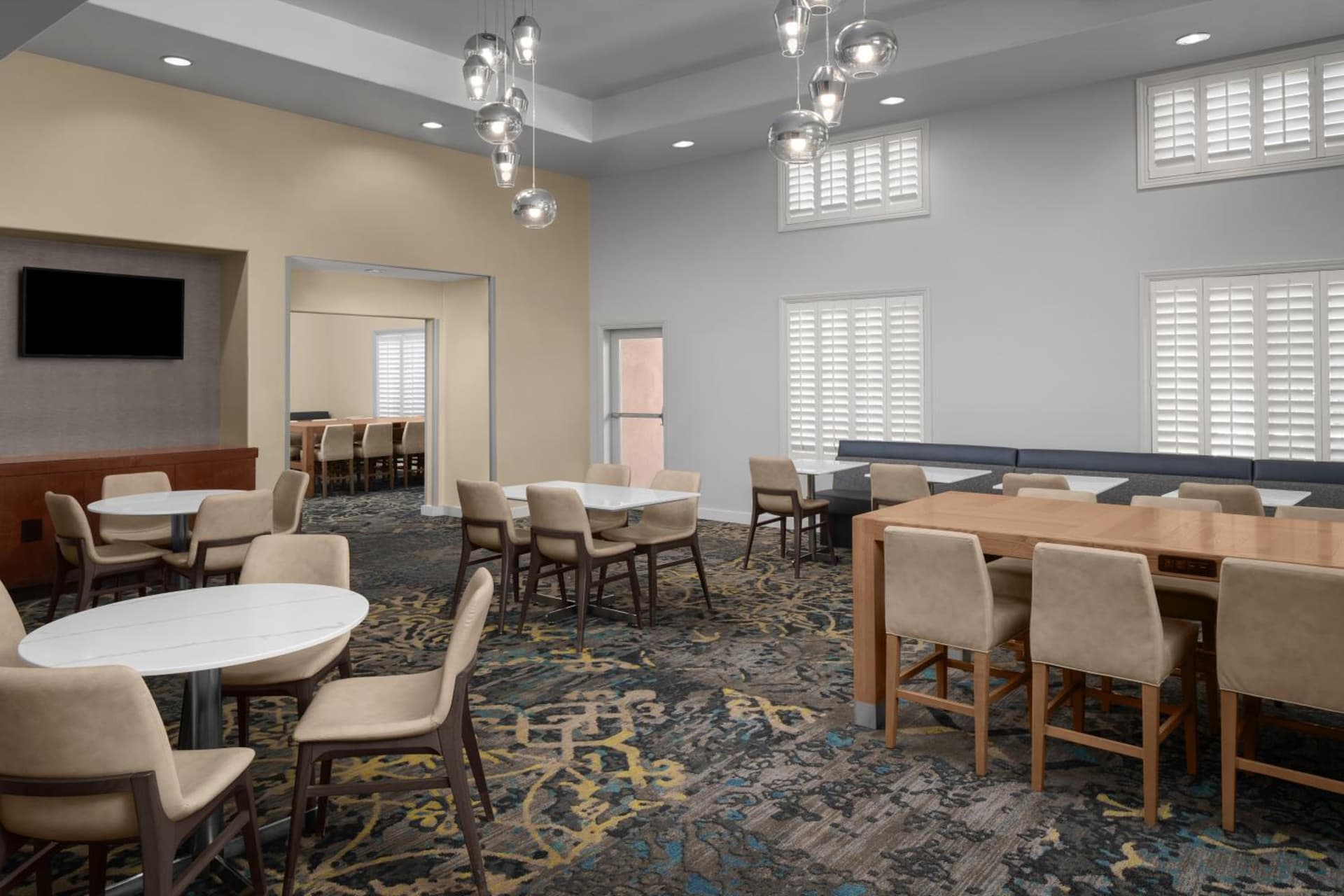 Residence Inn by Marriott Santa Clarita Valencia gallery photo in Santa Clarita, CA — image 7