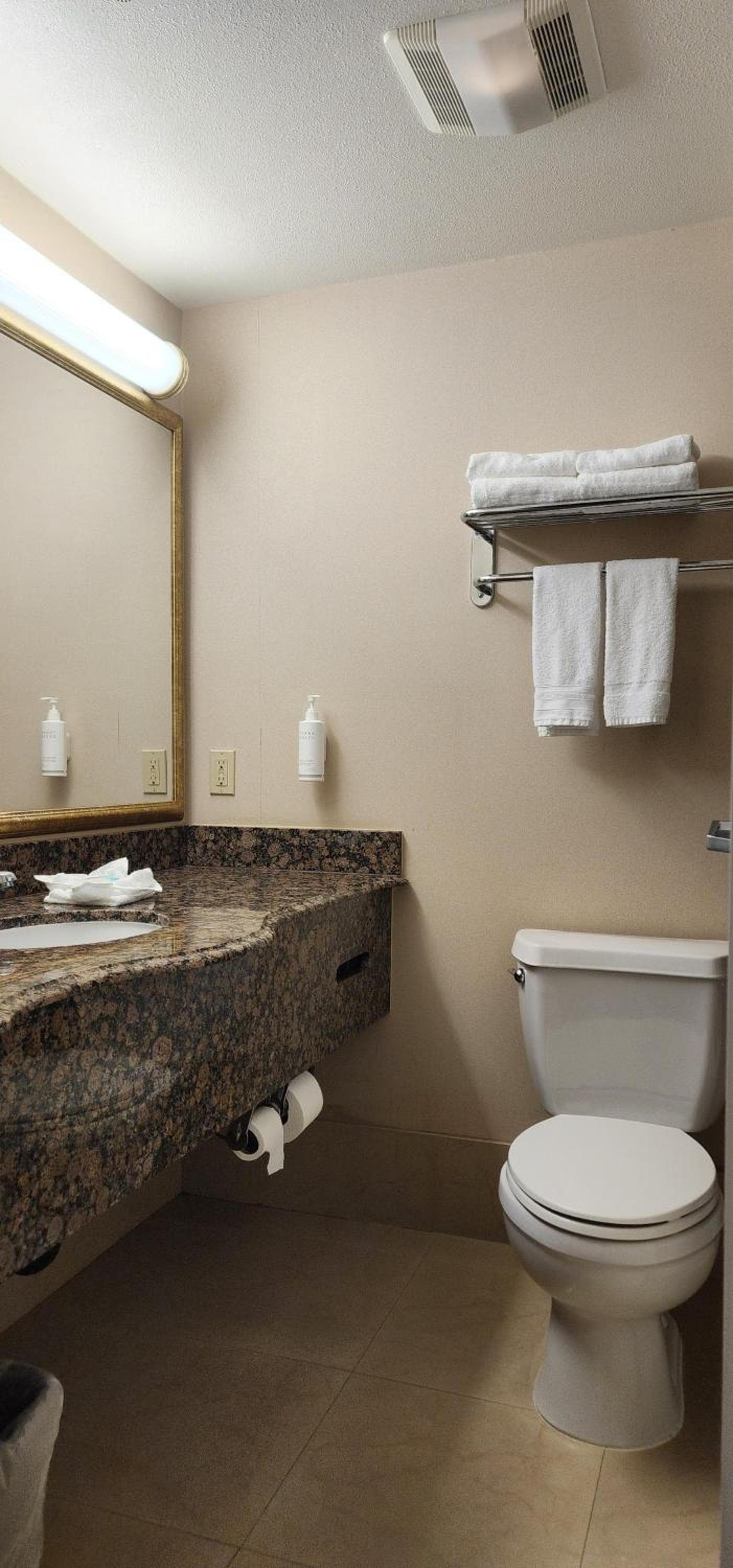 Hotel Xola gallery photo in Moreno Valley, CA — image 24