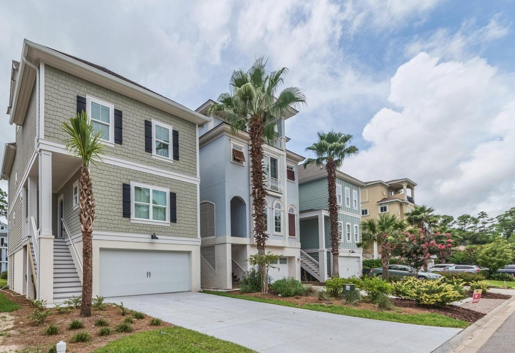 15% off 7 Night Stays Aug- Oct Fenced Pool overlooking the lagoon, Elevator, Kids Room, featured exterior or lobby in Hilton Head Island, SC — similar hotel