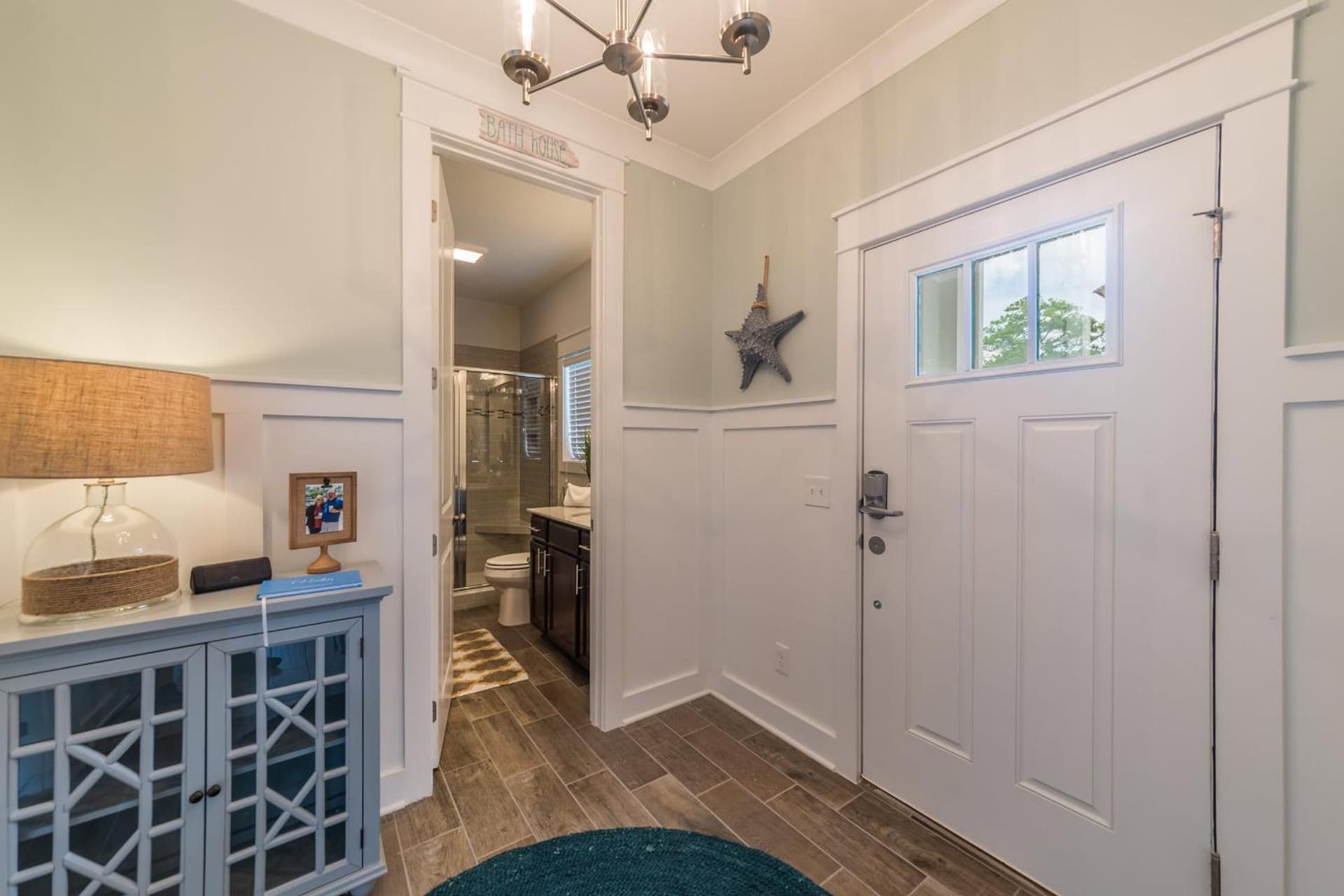 15% off 7 Night Stays Aug- Oct Fenced Pool overlooking the lagoon, Elevator, Kids Room, interior in Hilton Head Island, SC — gallery photo 2