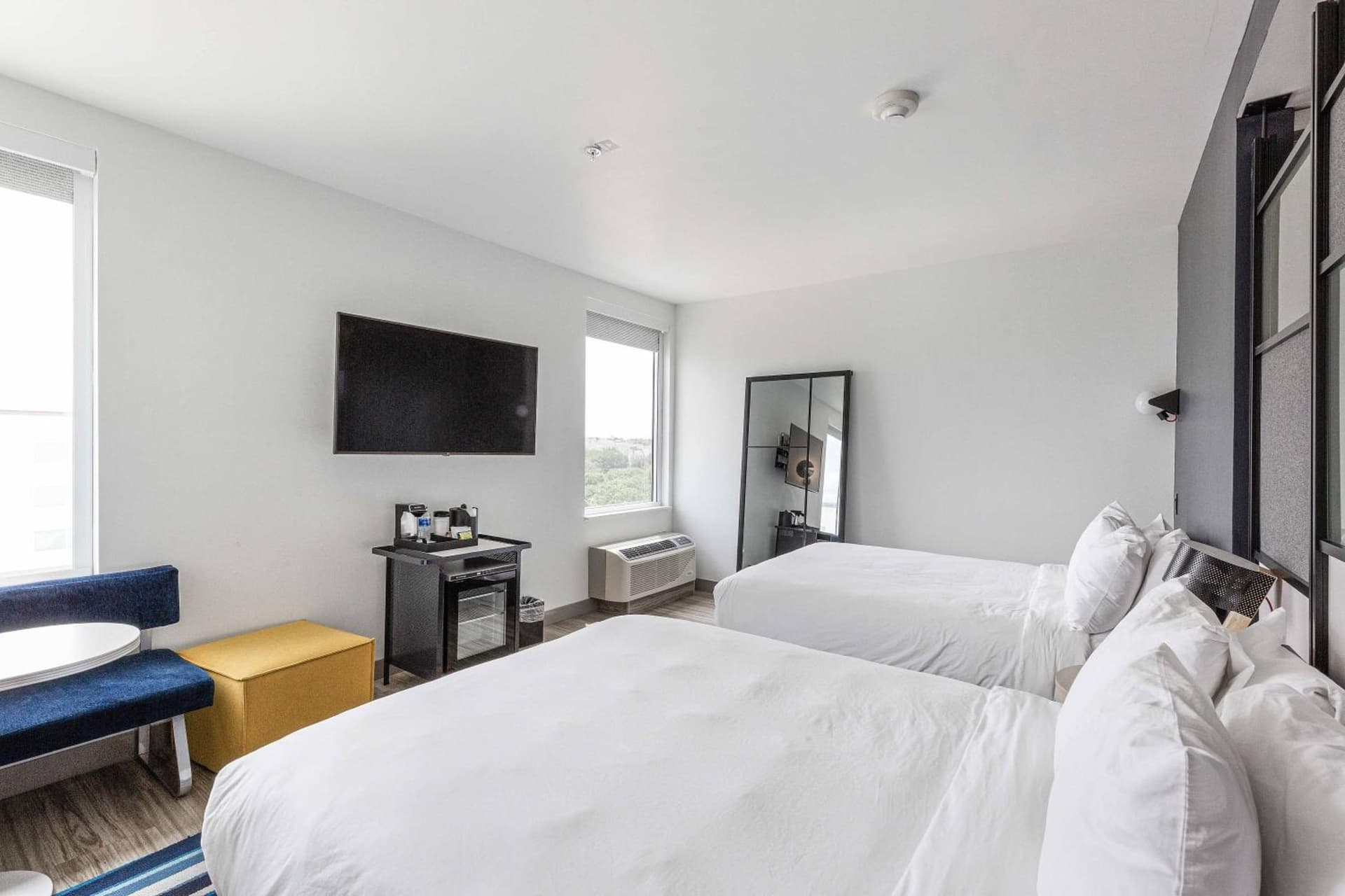 Aloft Austin Round Rock interior in Round Rock, TX — gallery photo 2