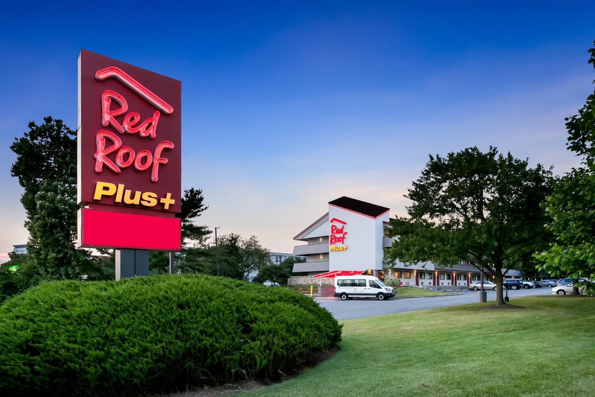 Red Roof Inn PLUS+ Baltimore-Washington DC/BWI Airport property views in Linthicum Heights, MD — gallery photo 3