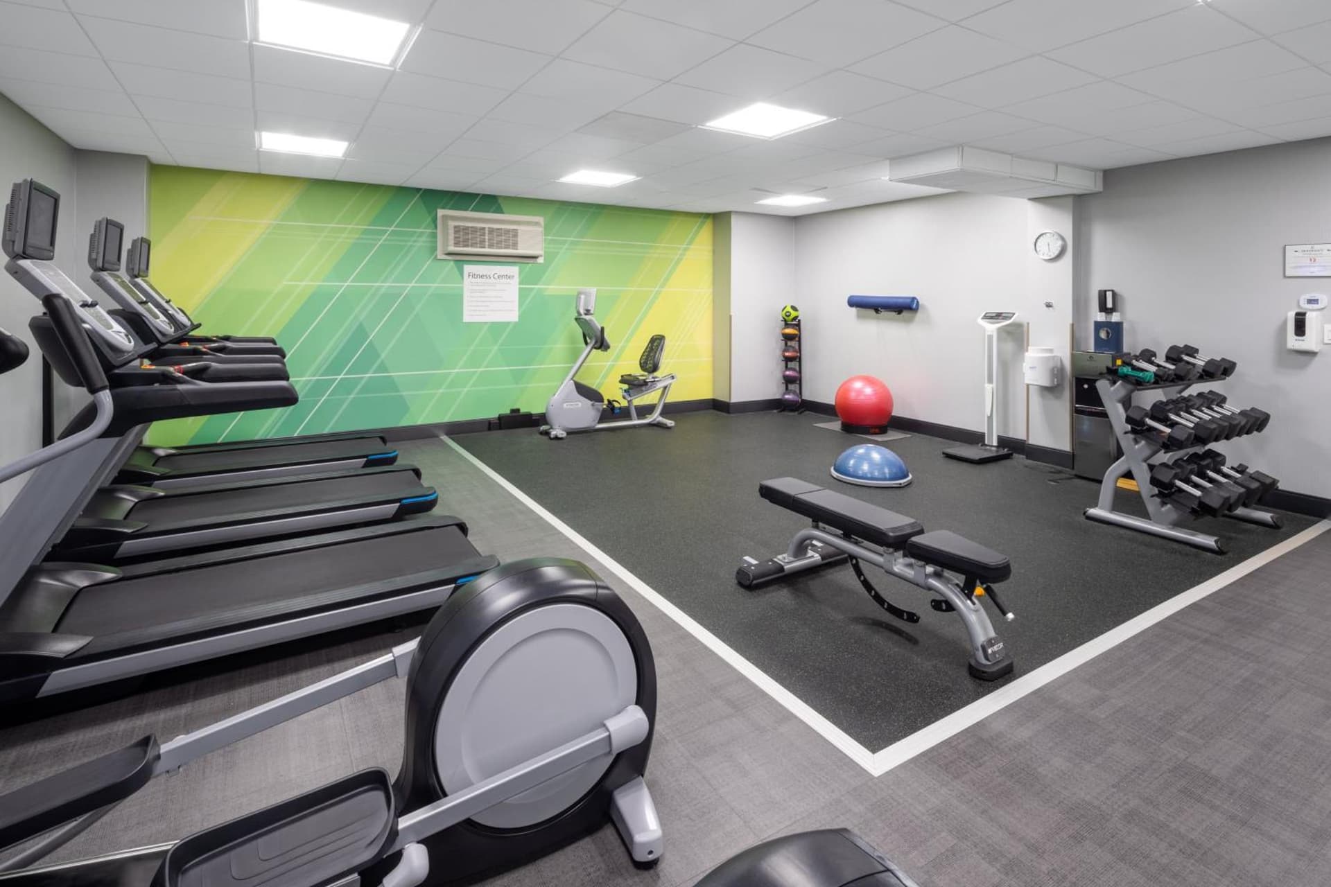 Holiday Inn Poughkeepsie by IHG gallery photo in Poughkeepsie, NY — image 23