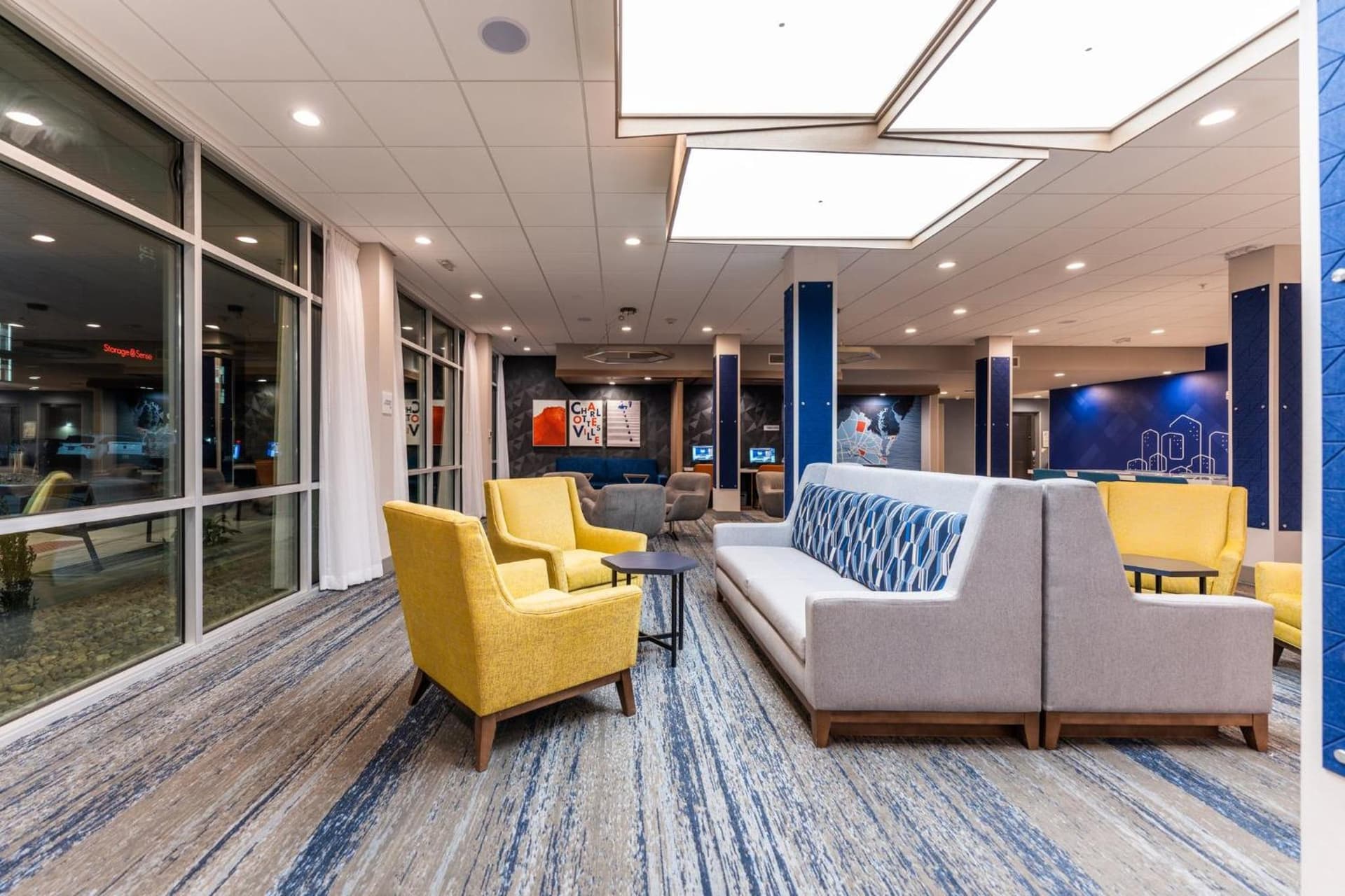 Holiday Inn Express & Suites Charlottesville by IHG gallery photo in Charlottesville, VA — image 140