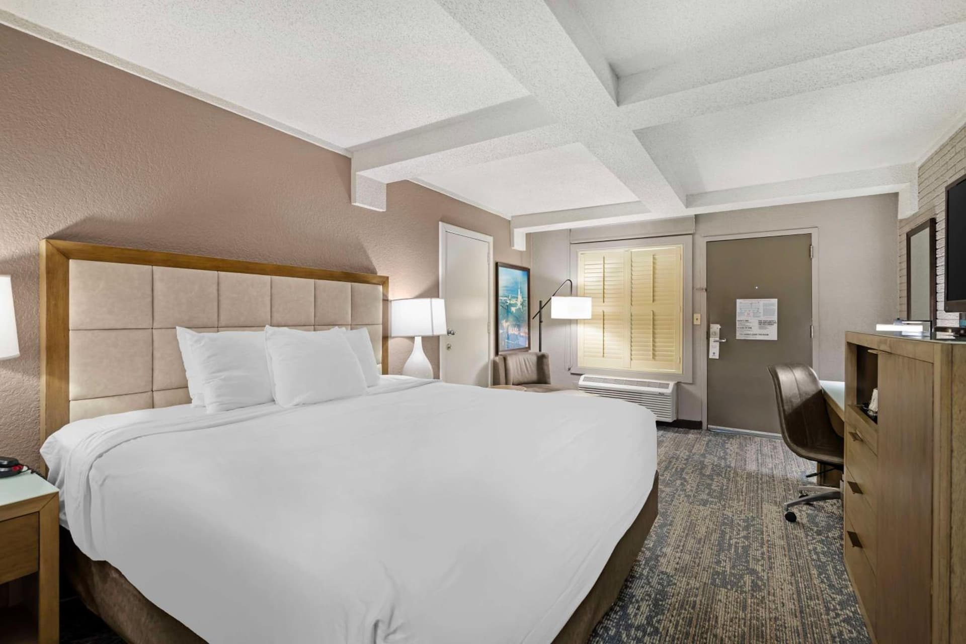 Best Western Savannah Historic District gallery photo in Savannah, GA — image 17