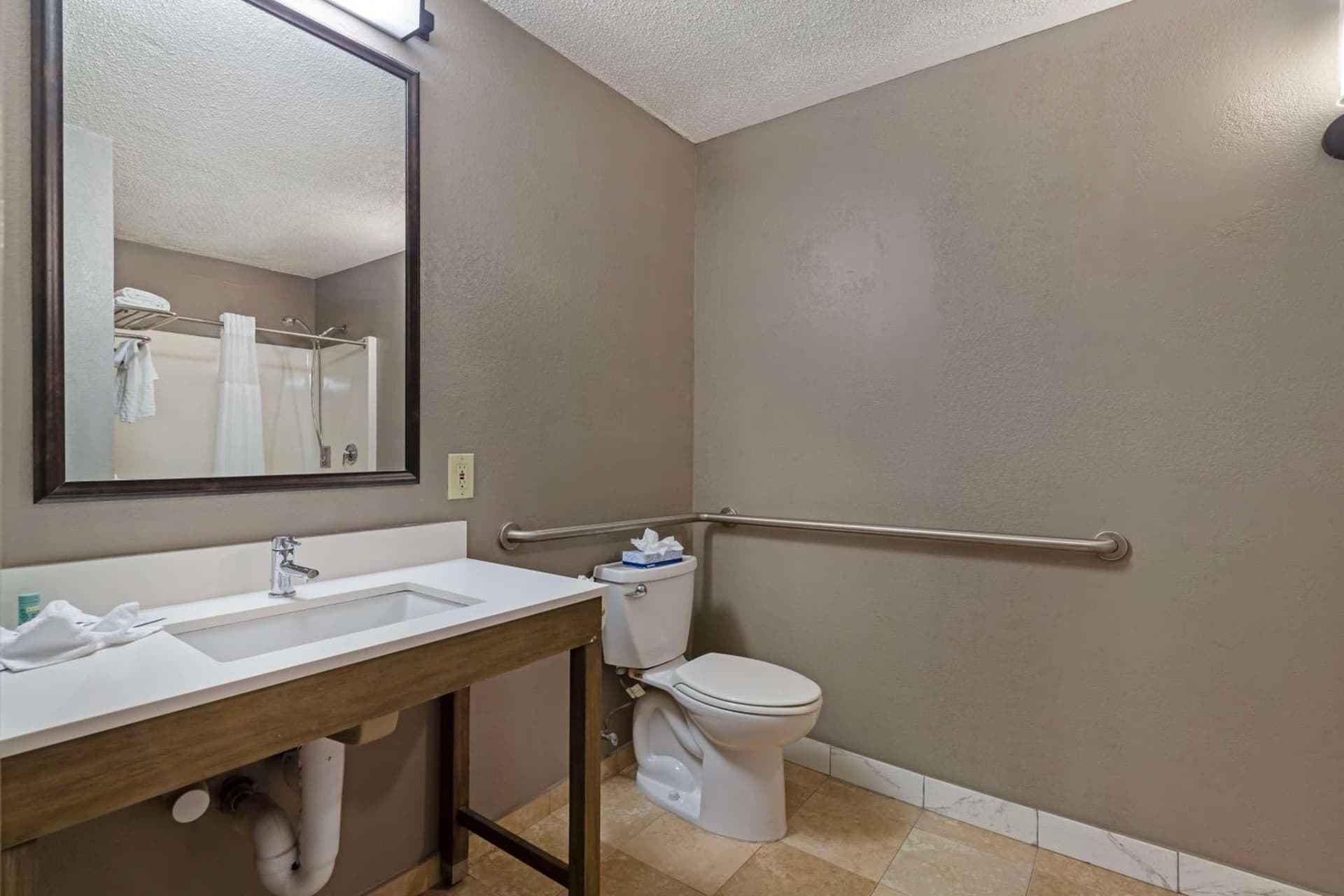 Best Western Savannah Historic District gallery photo in Savannah, GA — image 9